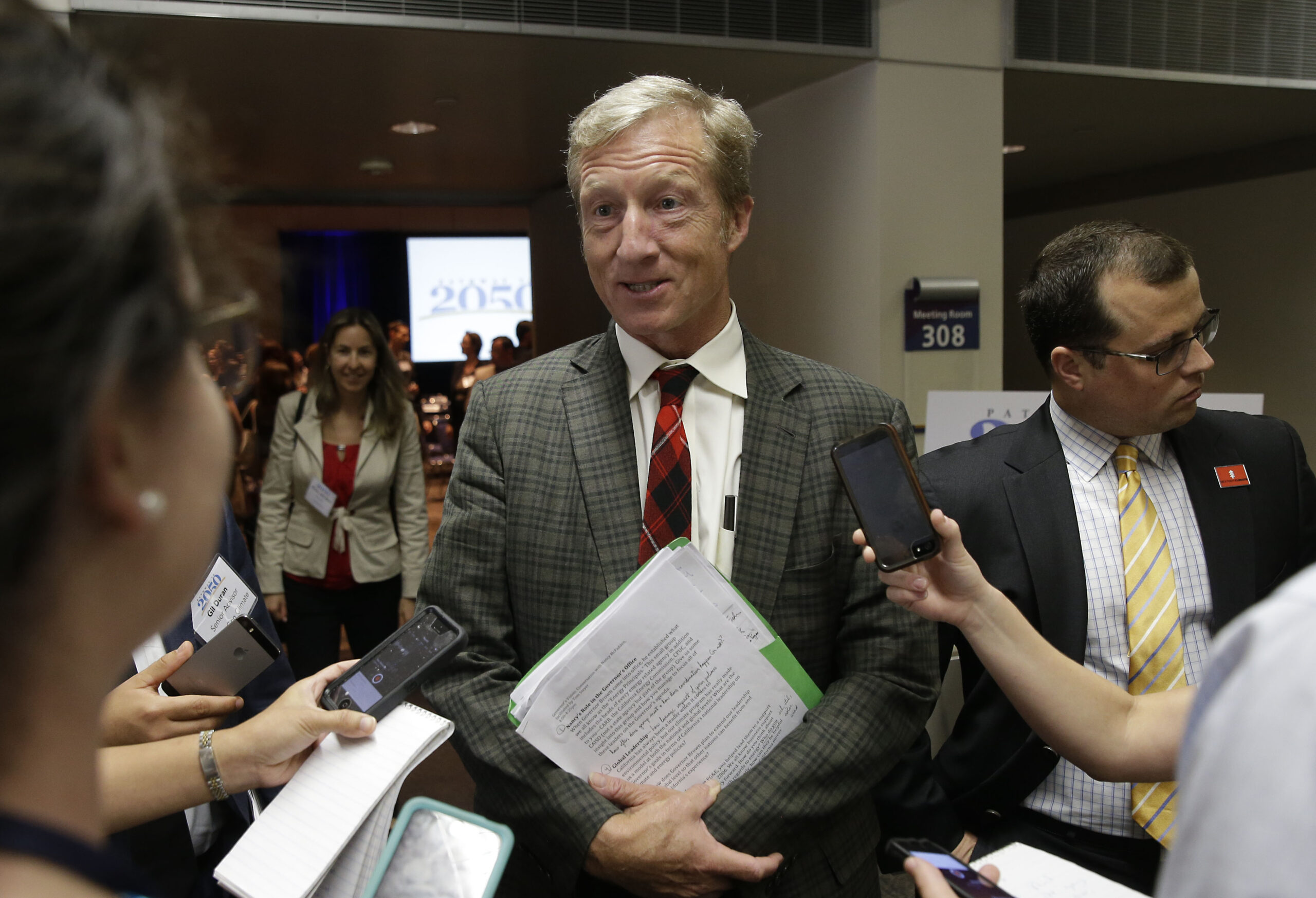 Conservative group targets green billionaire on last day of Dem convention