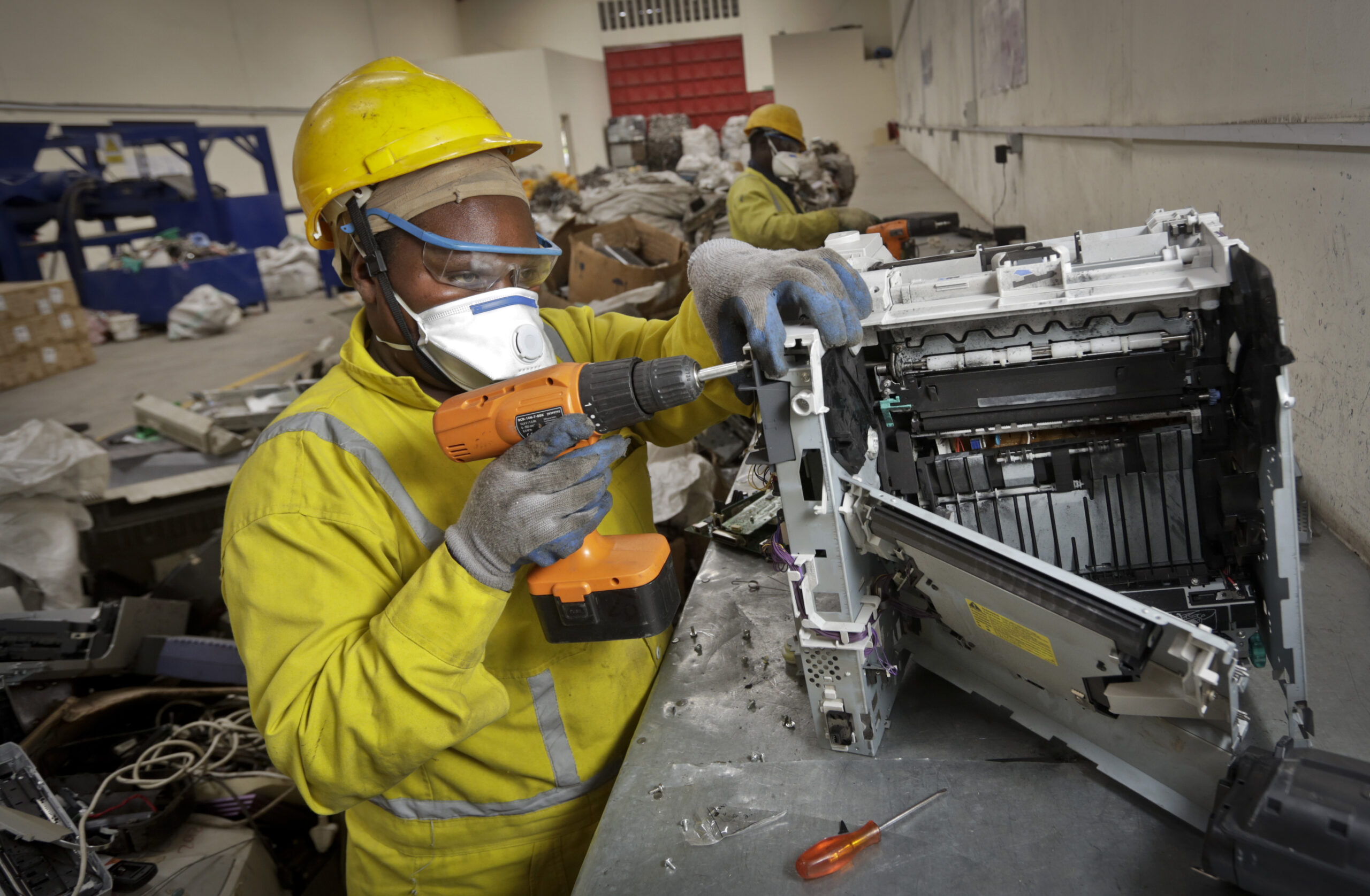 Dead floppy drive: Kenya recycles global e-waste