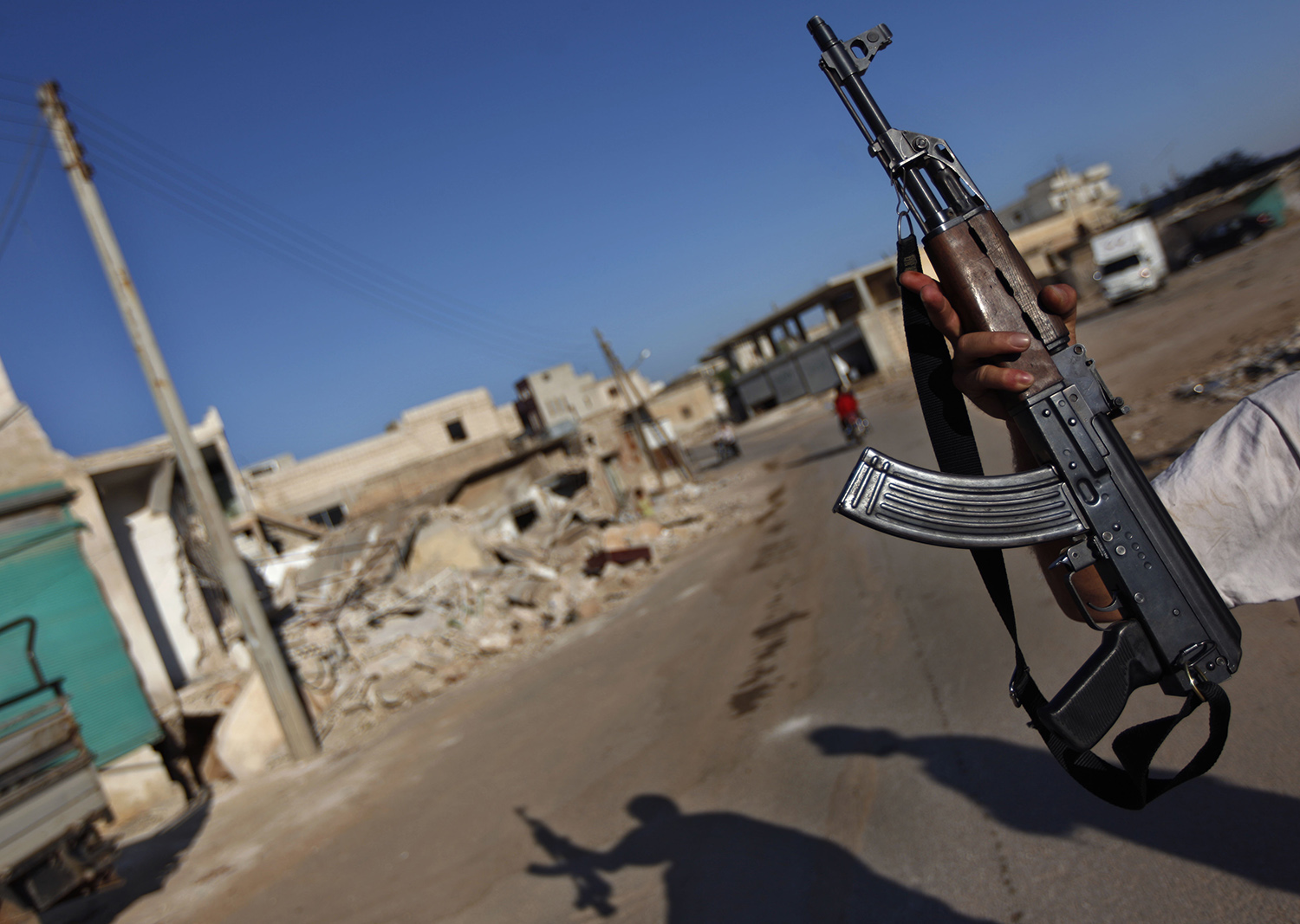 Man pleads guilty to attempting to kill a government employee for Islamic State