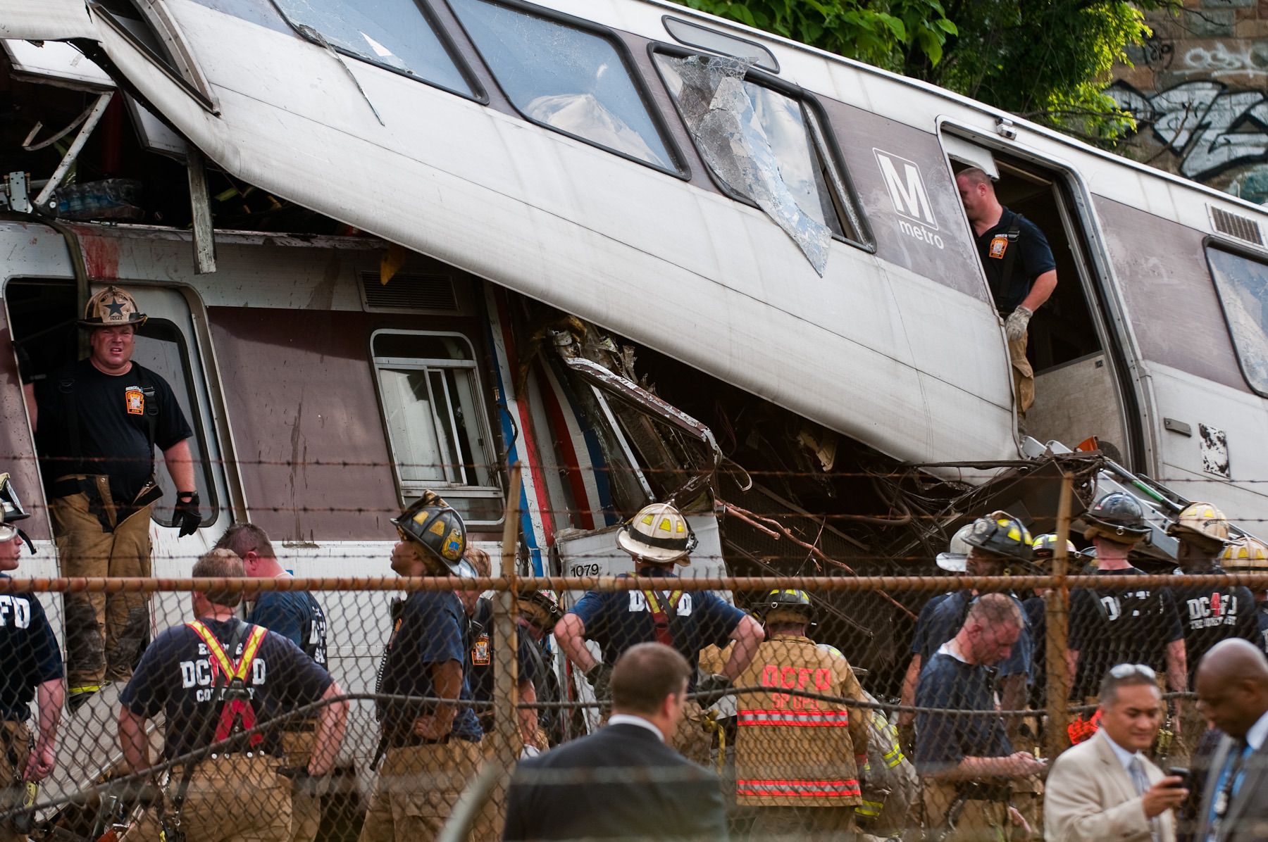 Memorial park for Metro crash victims delayed