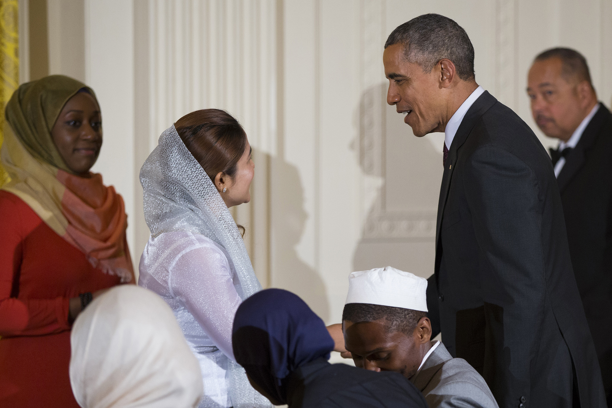 Obama to visit U.S. mosque for first time in presidency