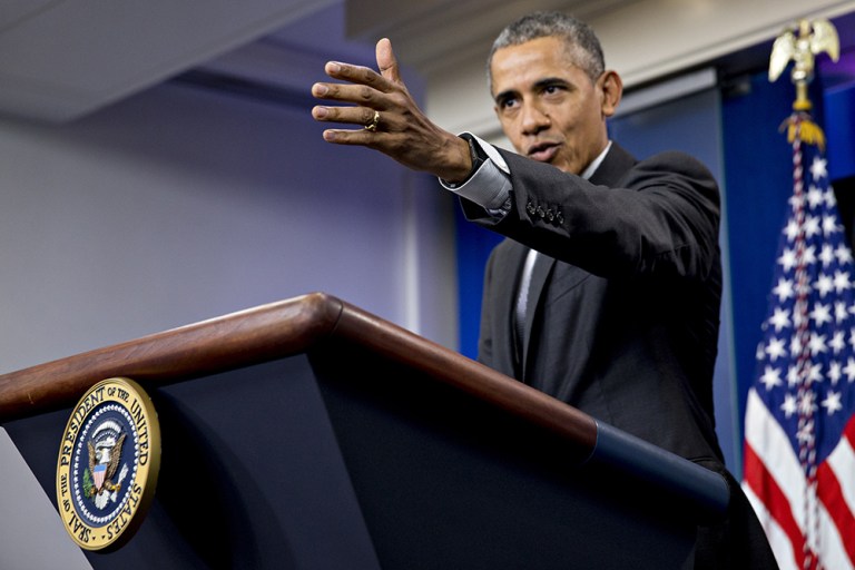 Obama's decision to huddle with intelligence community officials at the high-profile venue of the CIA comes as the president's strategy is facing a new rash of criticism. (Bloomberg/Andrew Harrer)