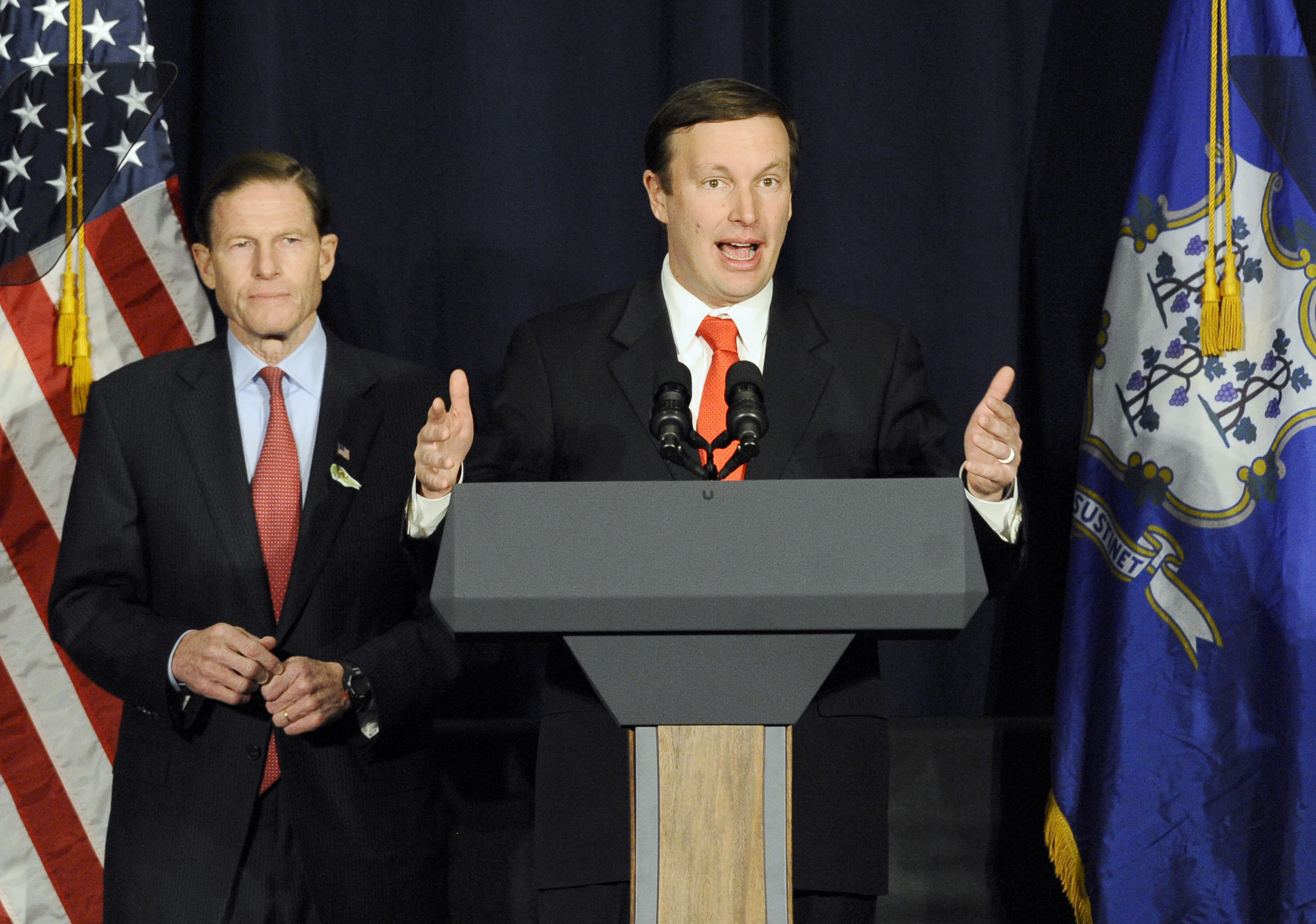 Senate Dems demand executive action on guns