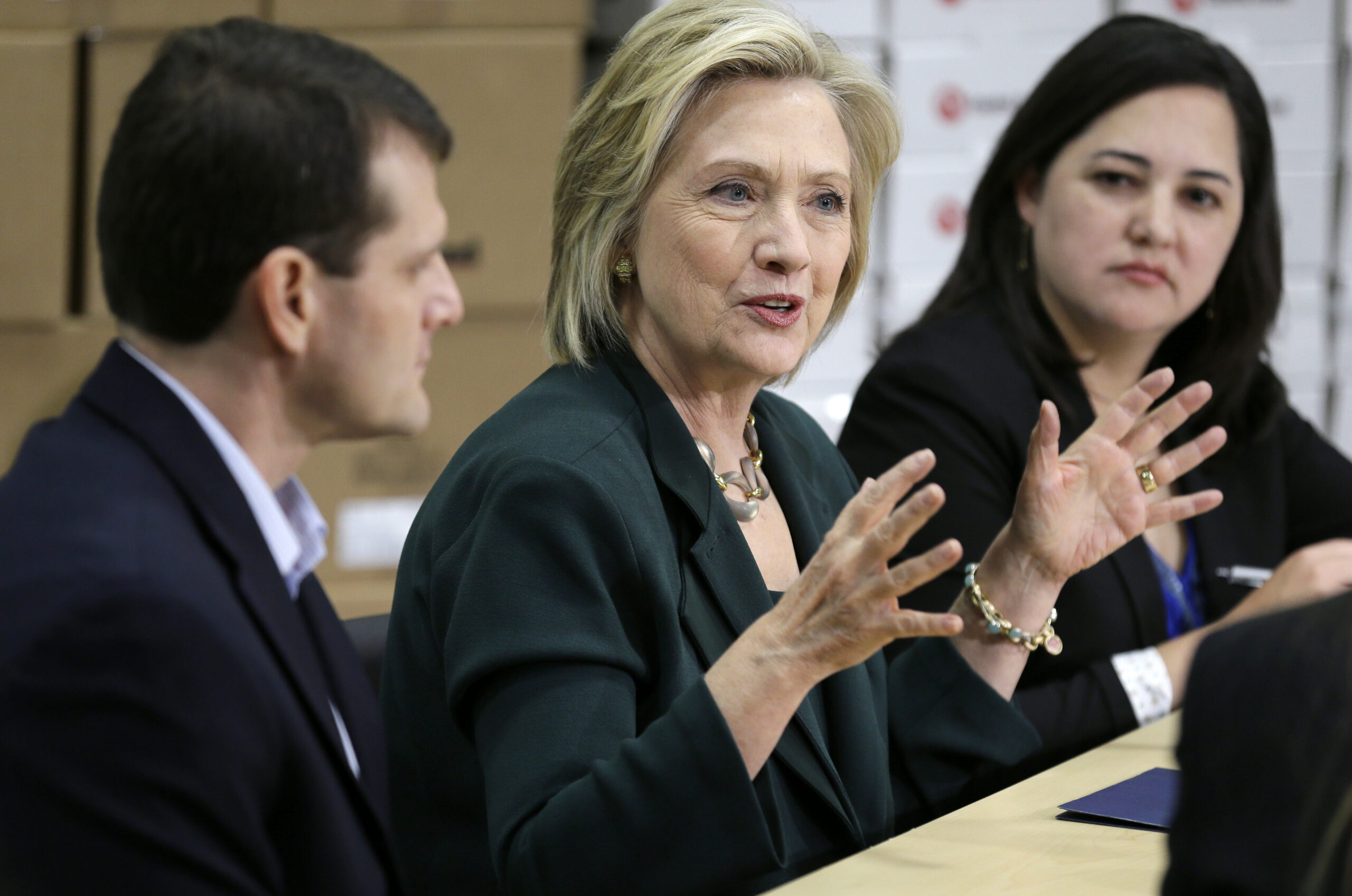 Hillary Clinton urges Supreme Court to legalize same-sex marriage nationally