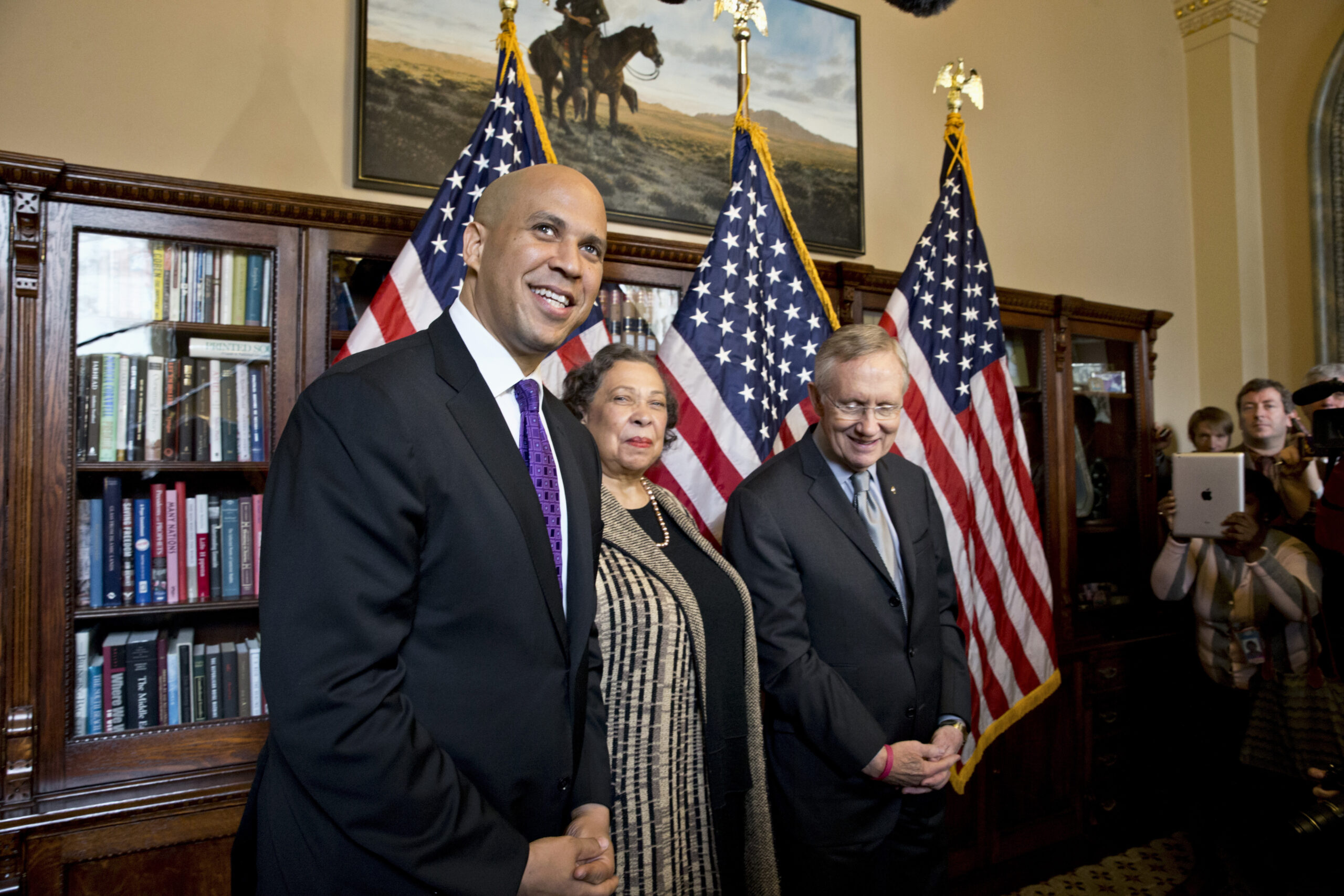 Cory Booker sworn in as newest US Senator