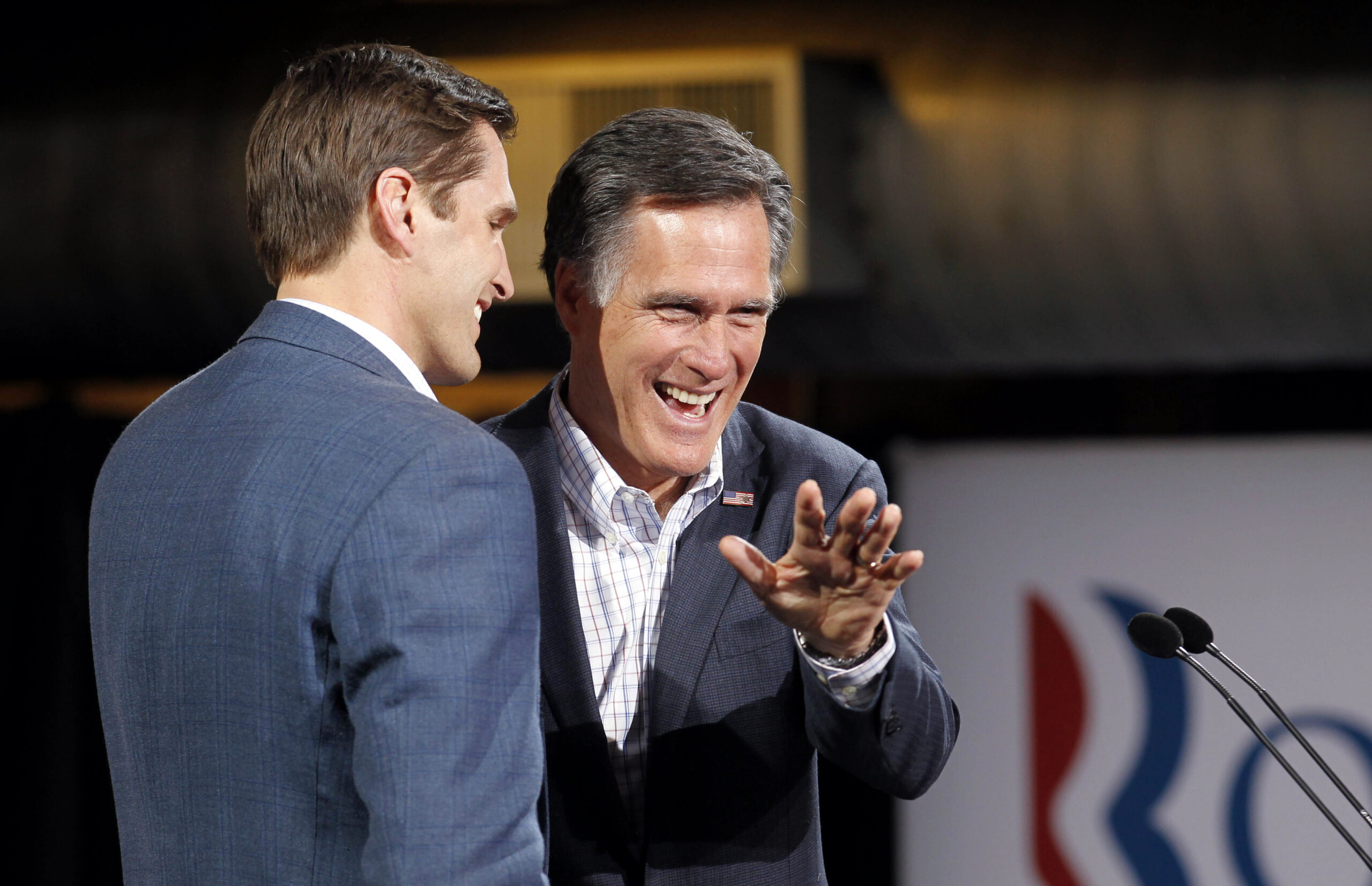 Romney accidentally ditches GOP