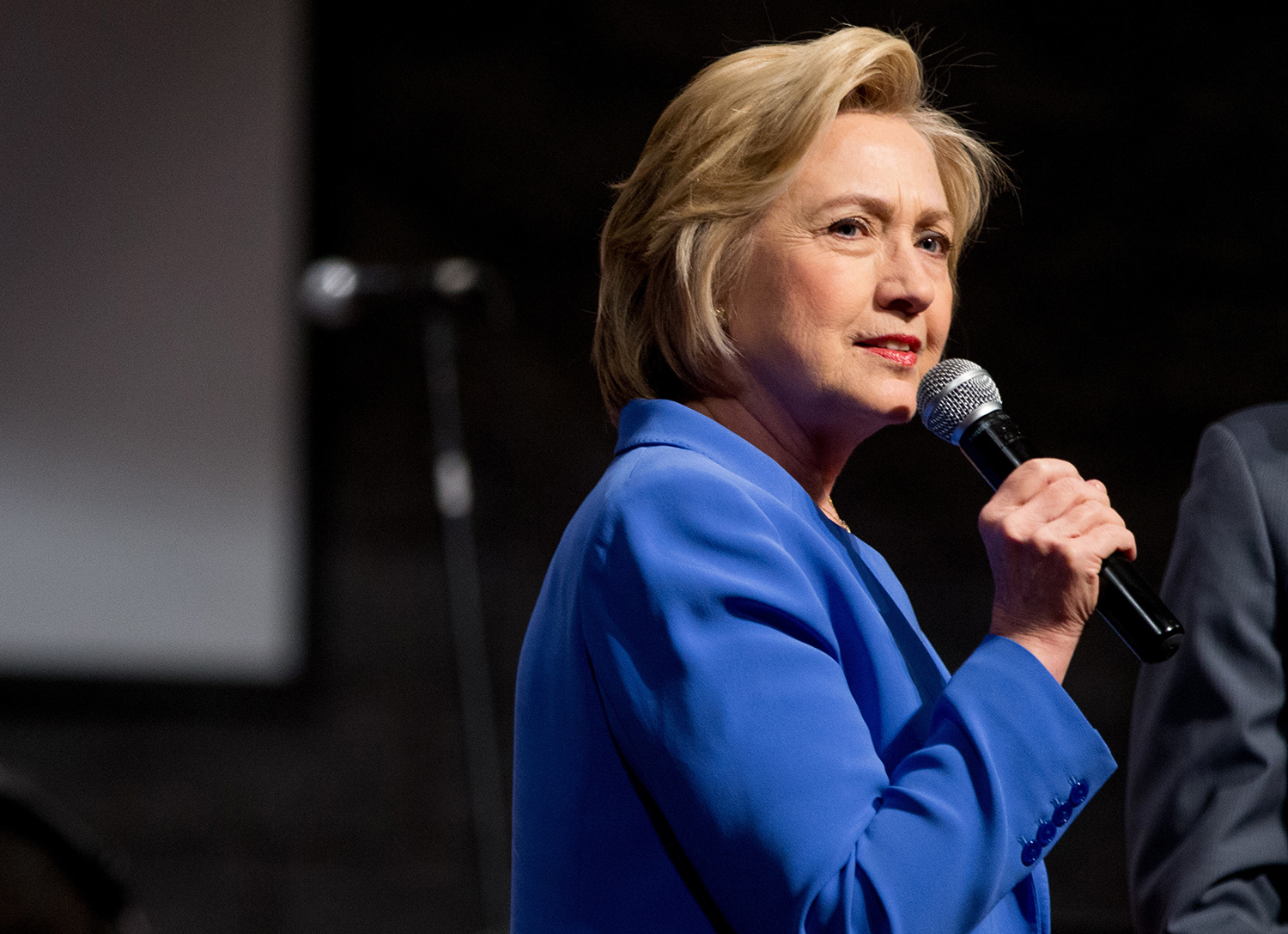 NYT calls for more ‘candor’ from Clinton over growing email controversy