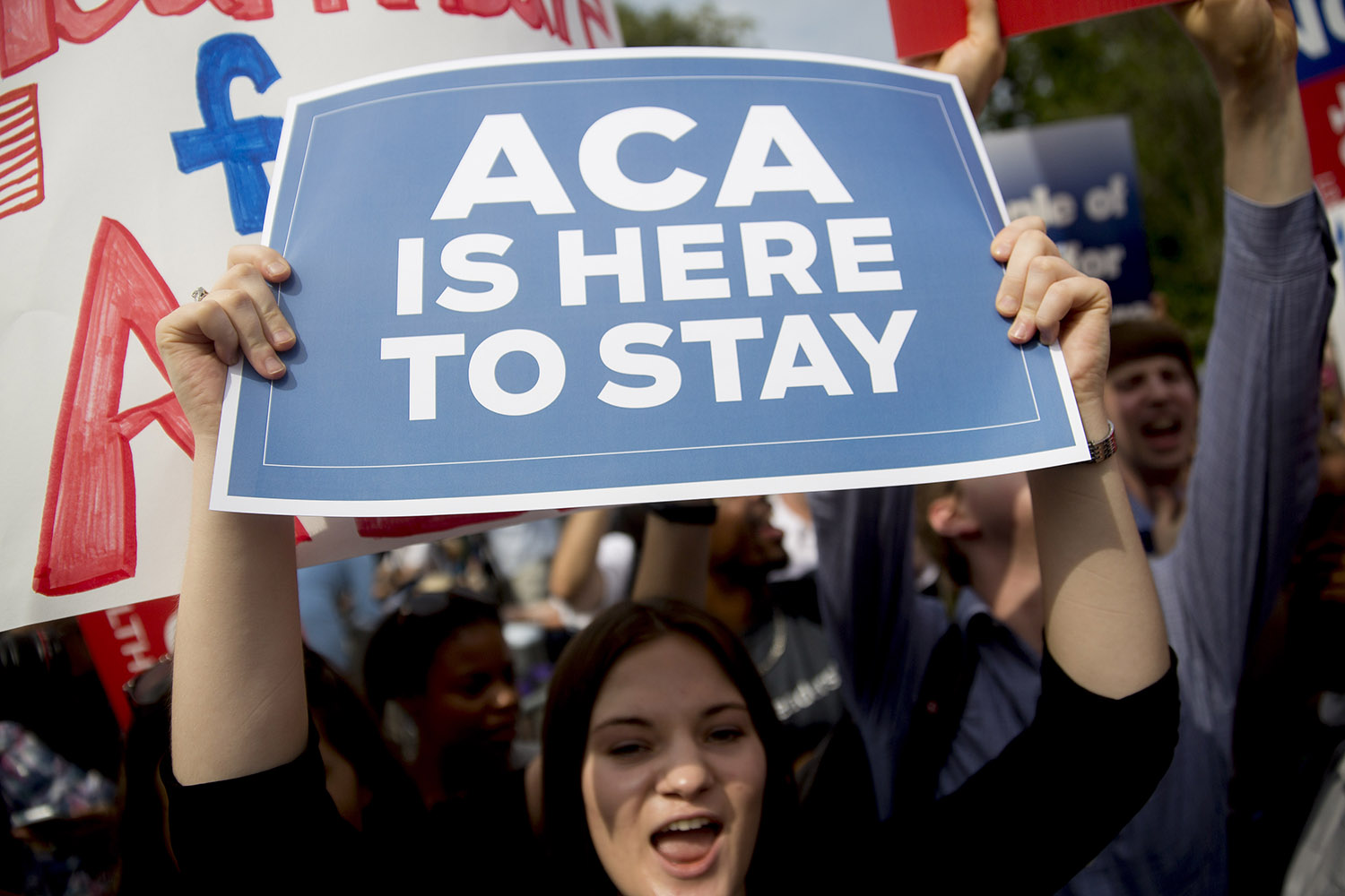 Poll: Most don’t support Obamacare repeal and delay
