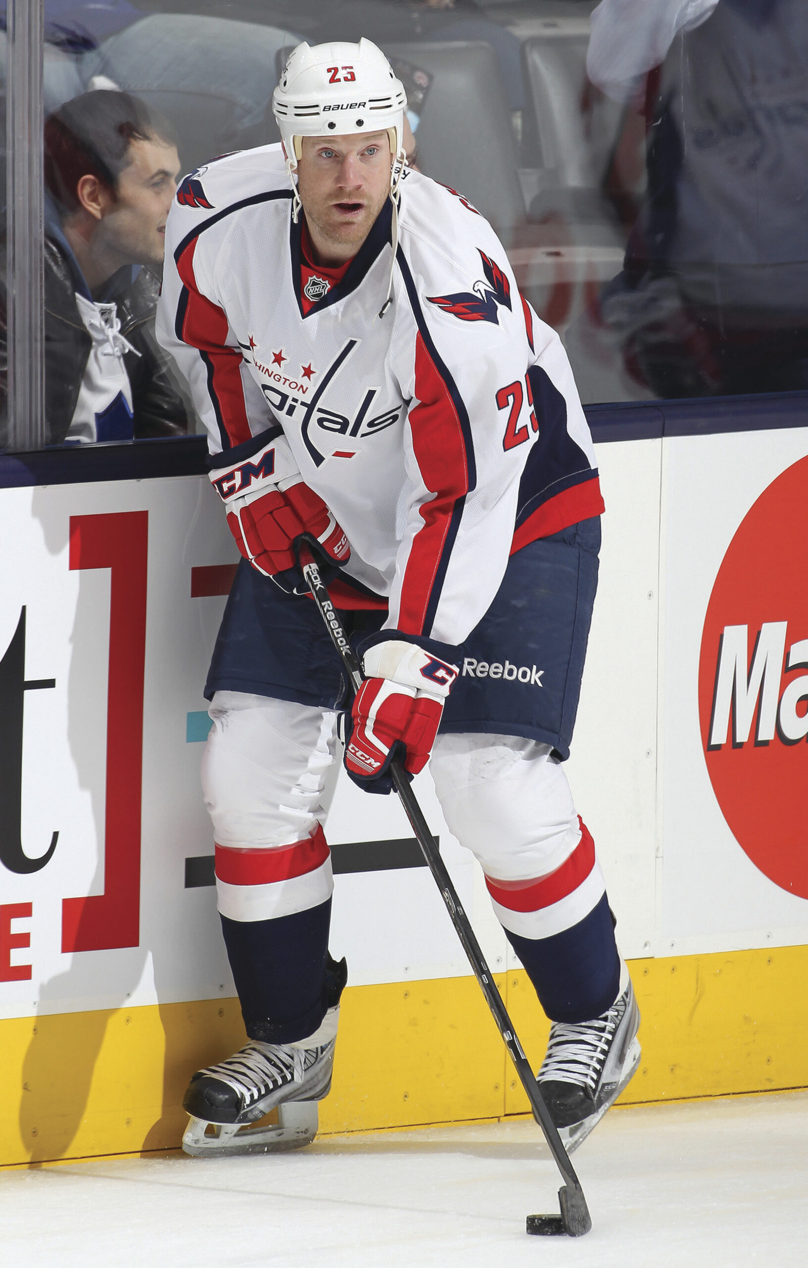 In NHL, freedom to add visor or not to add visor