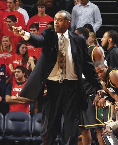 Andrew Shurtleff/AP
Paul Hewitt has led George Mason to an 18-5 record, but the Patriots'RPI is 102.