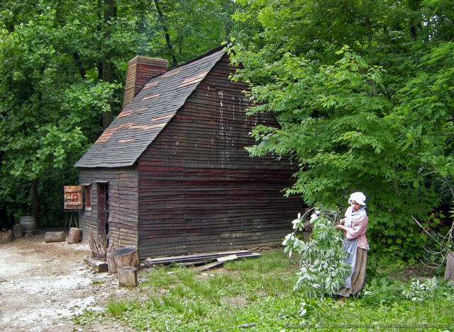 The National Park Service has closed Claude Moore Memorial Farm in McLean, Va., even though the facility located on the agency's land is privately operated.