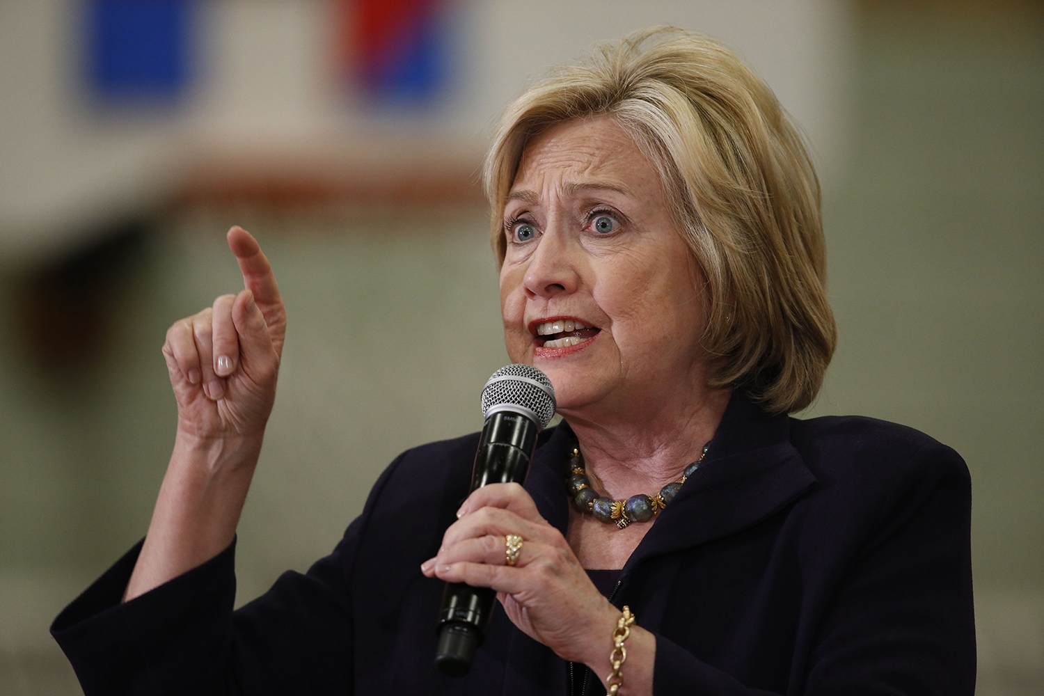 Prosecutors reject Navy sailor’s Clinton comparison