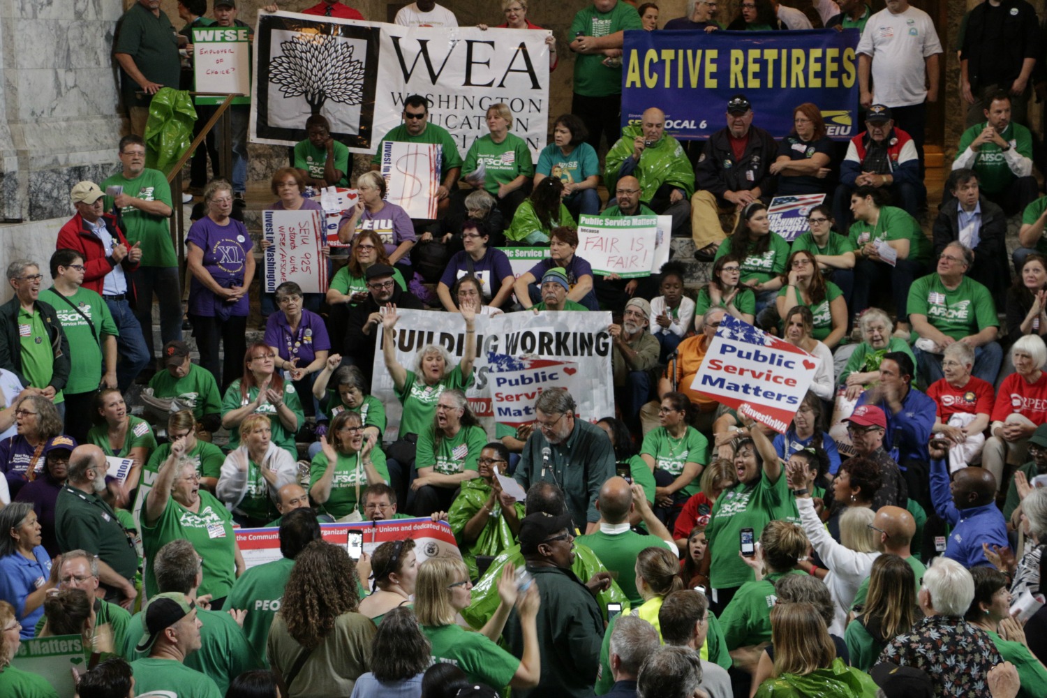 Obama: Drop in union membership hurts workers