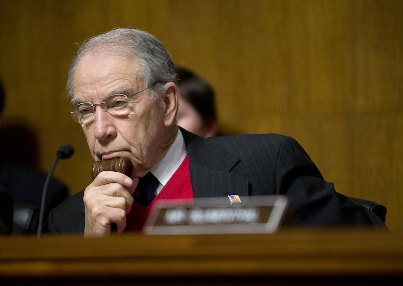Grassley introduces Trump, bashes Hillary, Dems