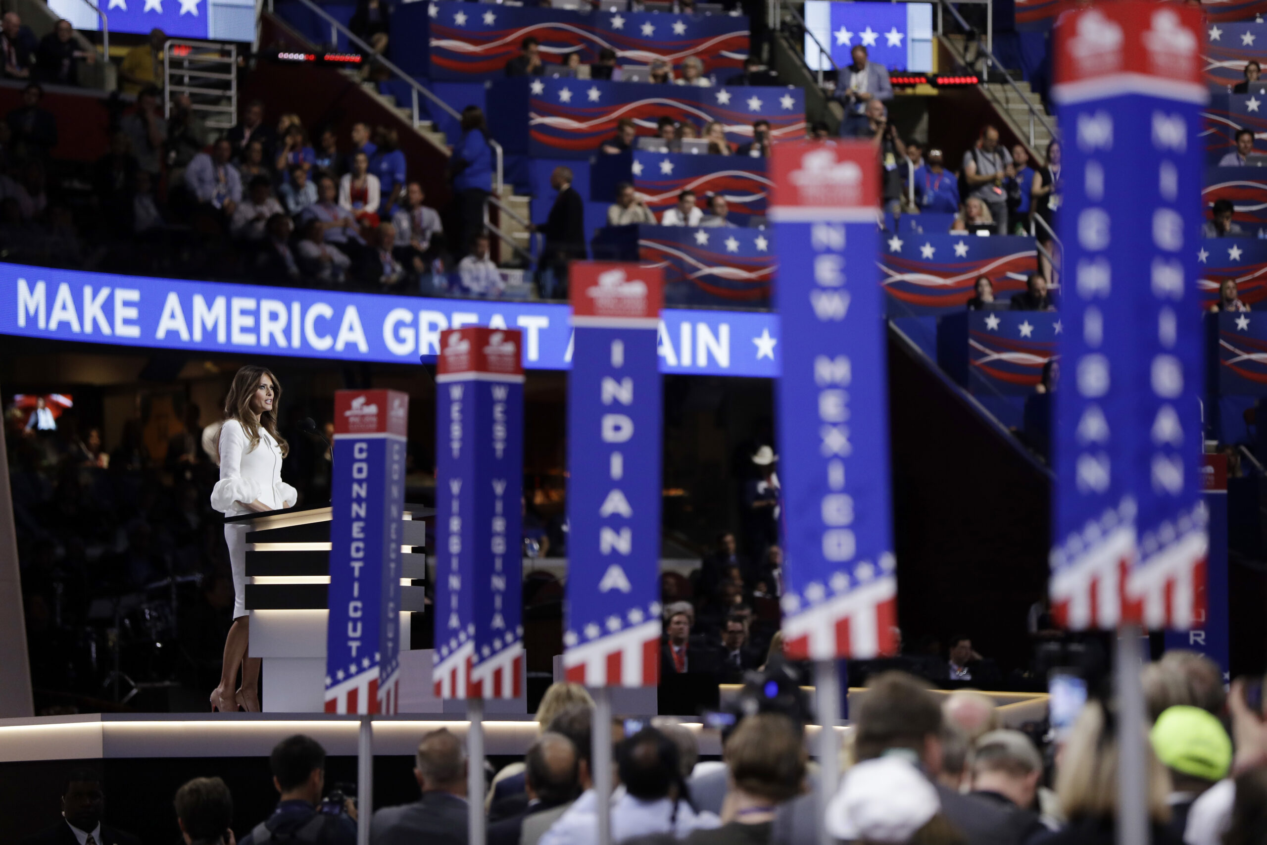 A ragged first day at the RNC