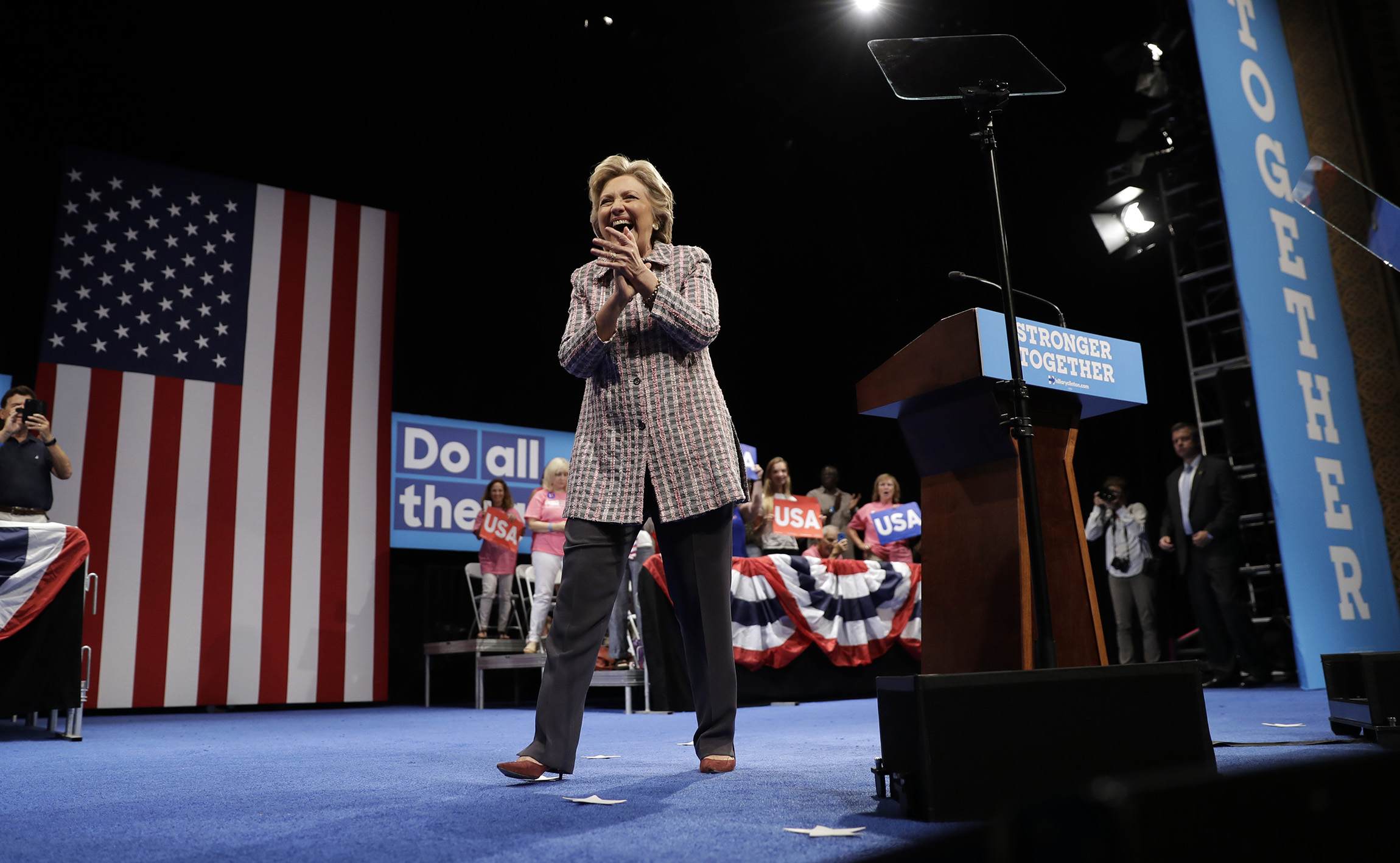 Clinton mocks Trump over ‘Twitter meltdown’