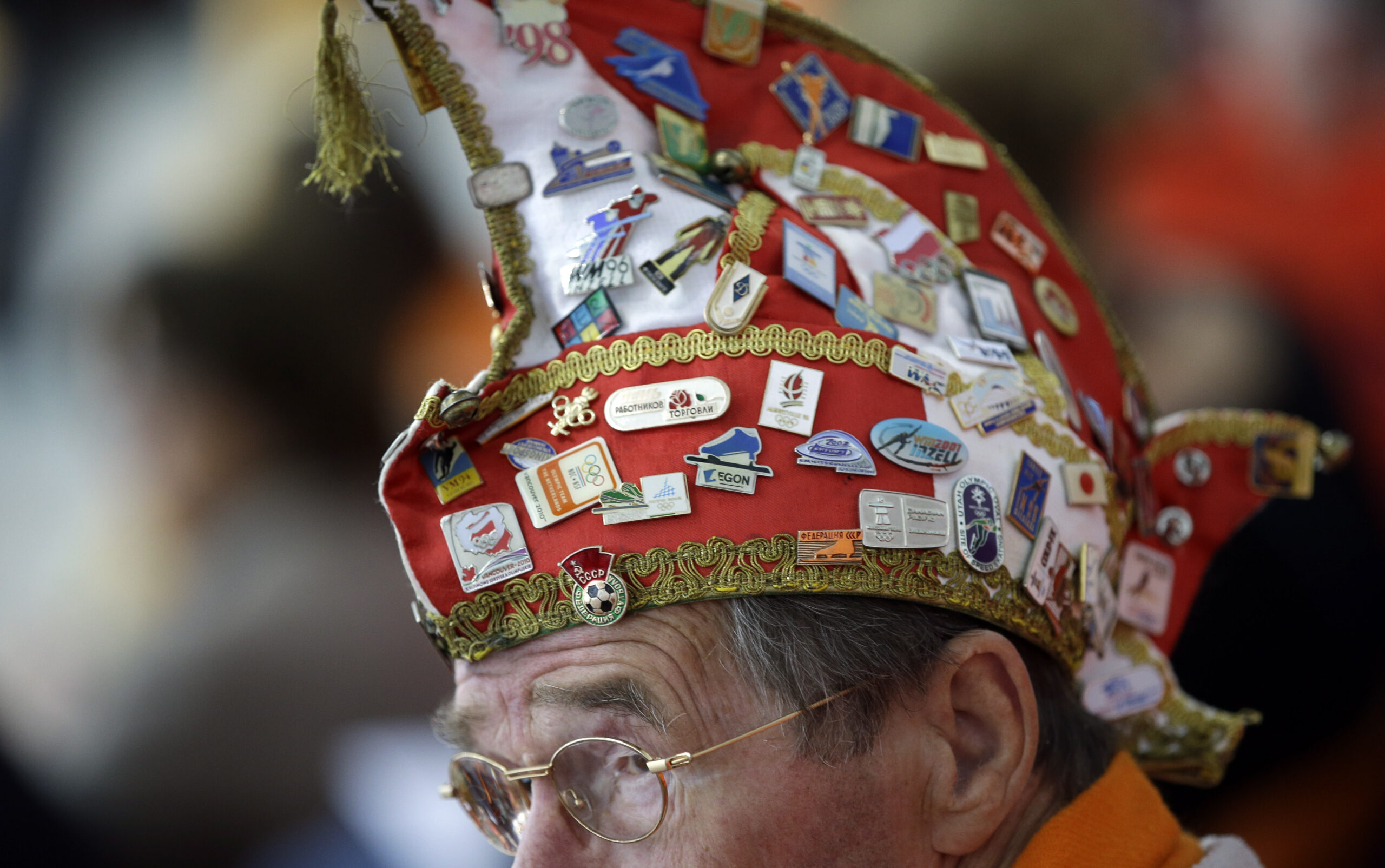 SOCHI SCENE: The pins arrive