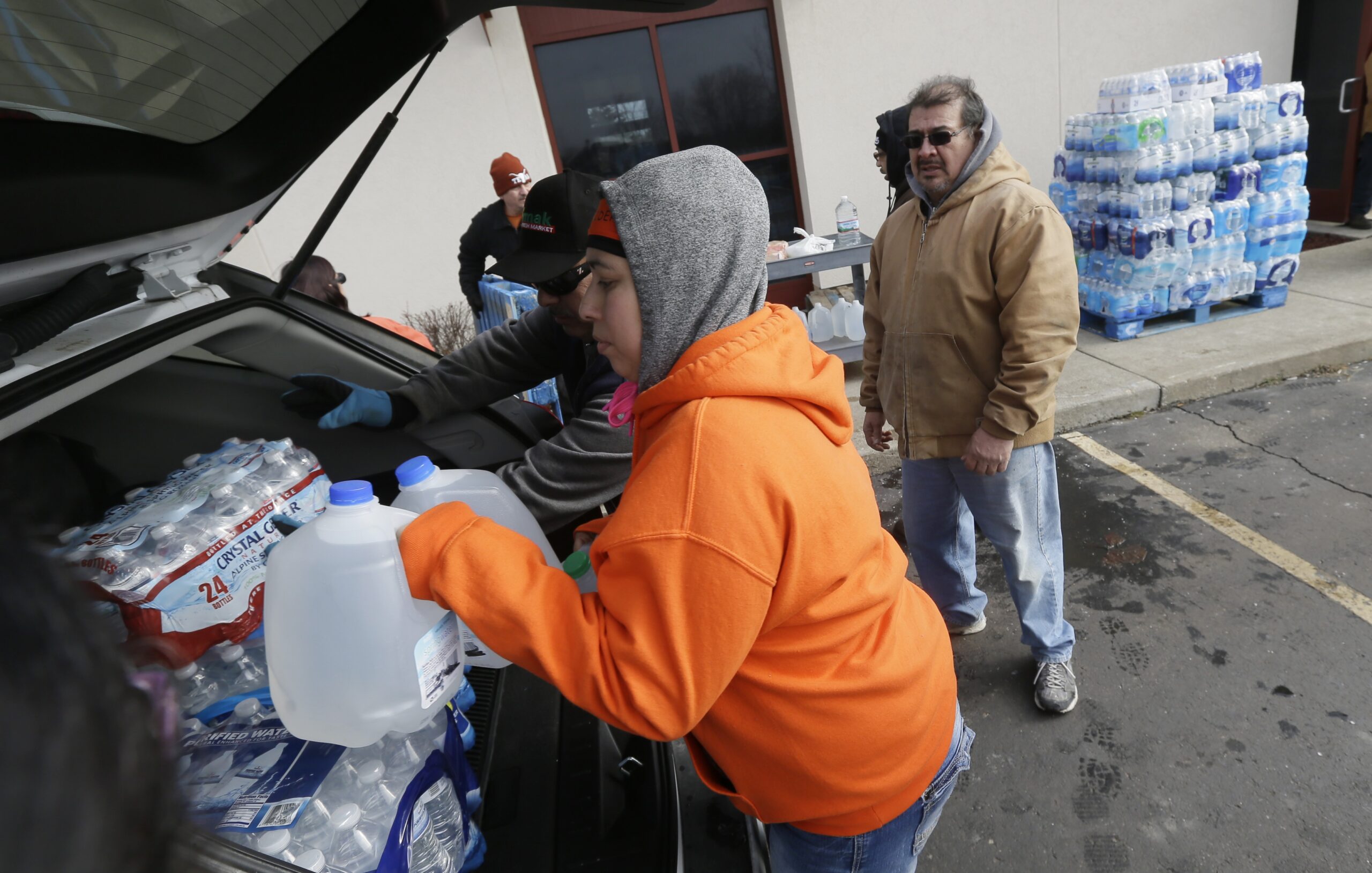 Ob-gyns: Expand Medicaid for pregnant women in Flint