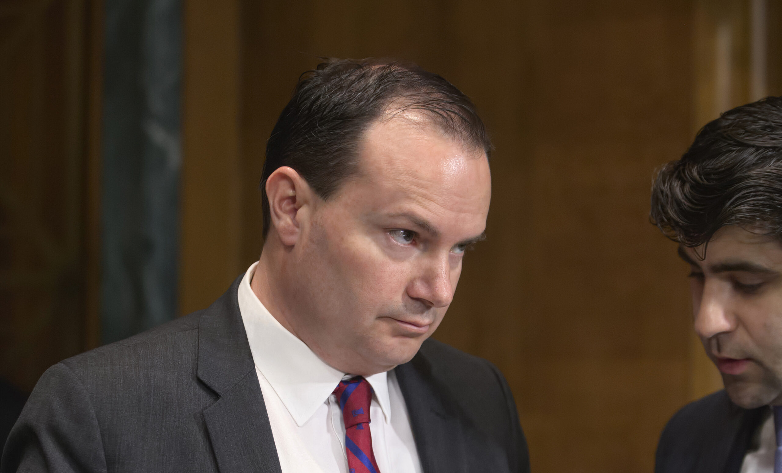 Mike Lee takes aim at Obama’s housing rule