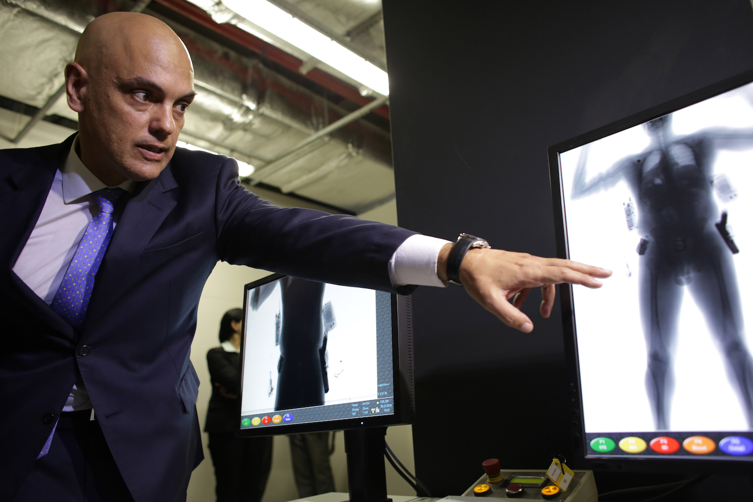 Dem bill requires TSA to develop transgender screening plan