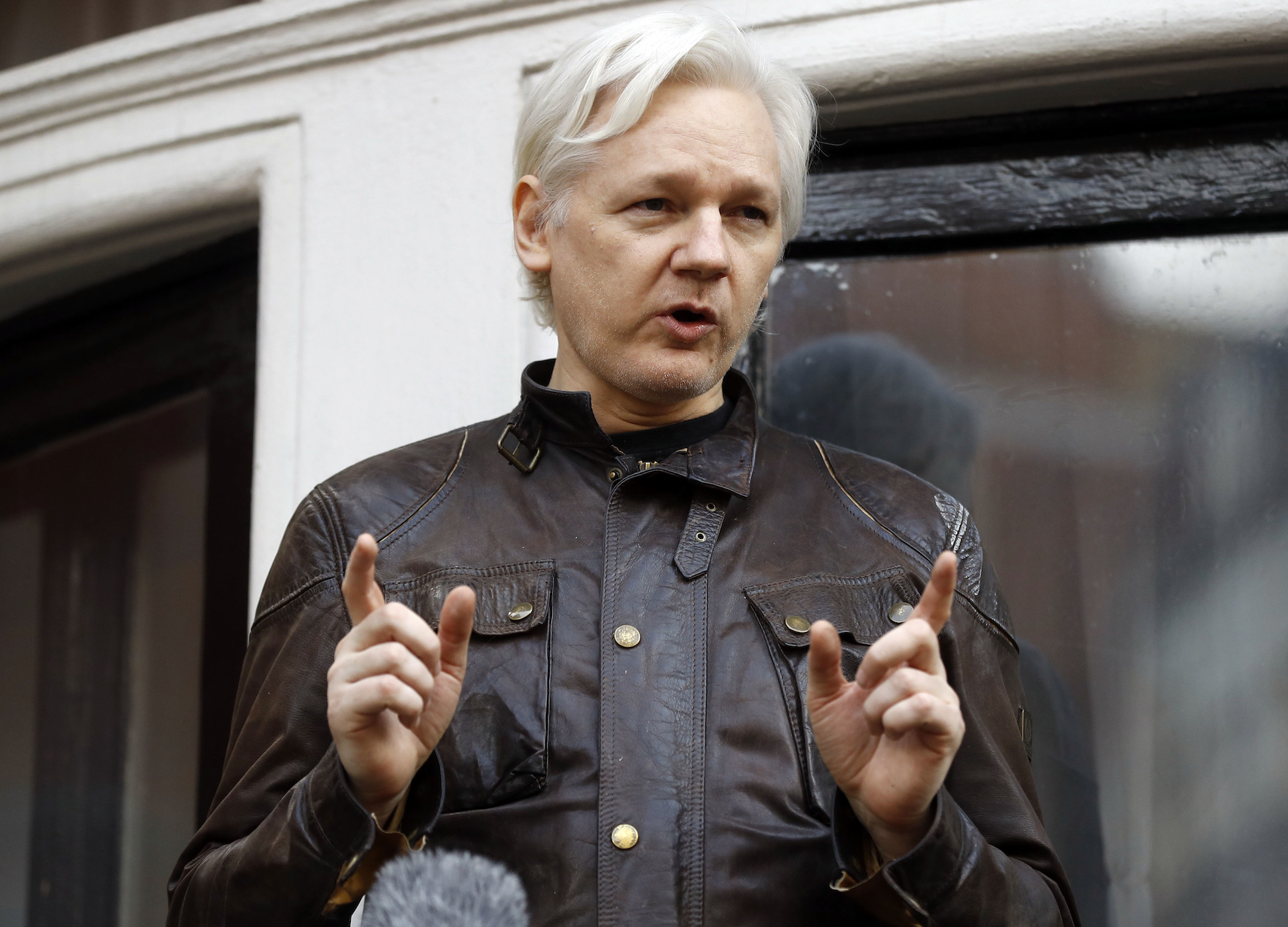 WikiLeaks knocks Michael Moore’s ‘TrumpiLeaks’ for lack of security