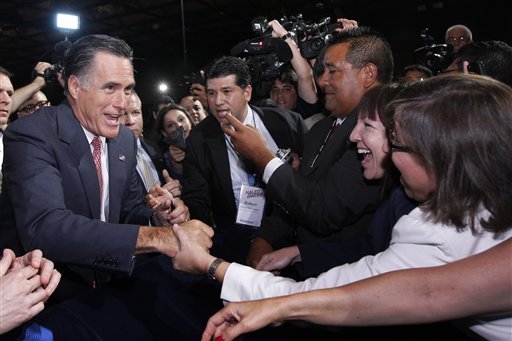 Romney vows to overturn Obama immigration plan