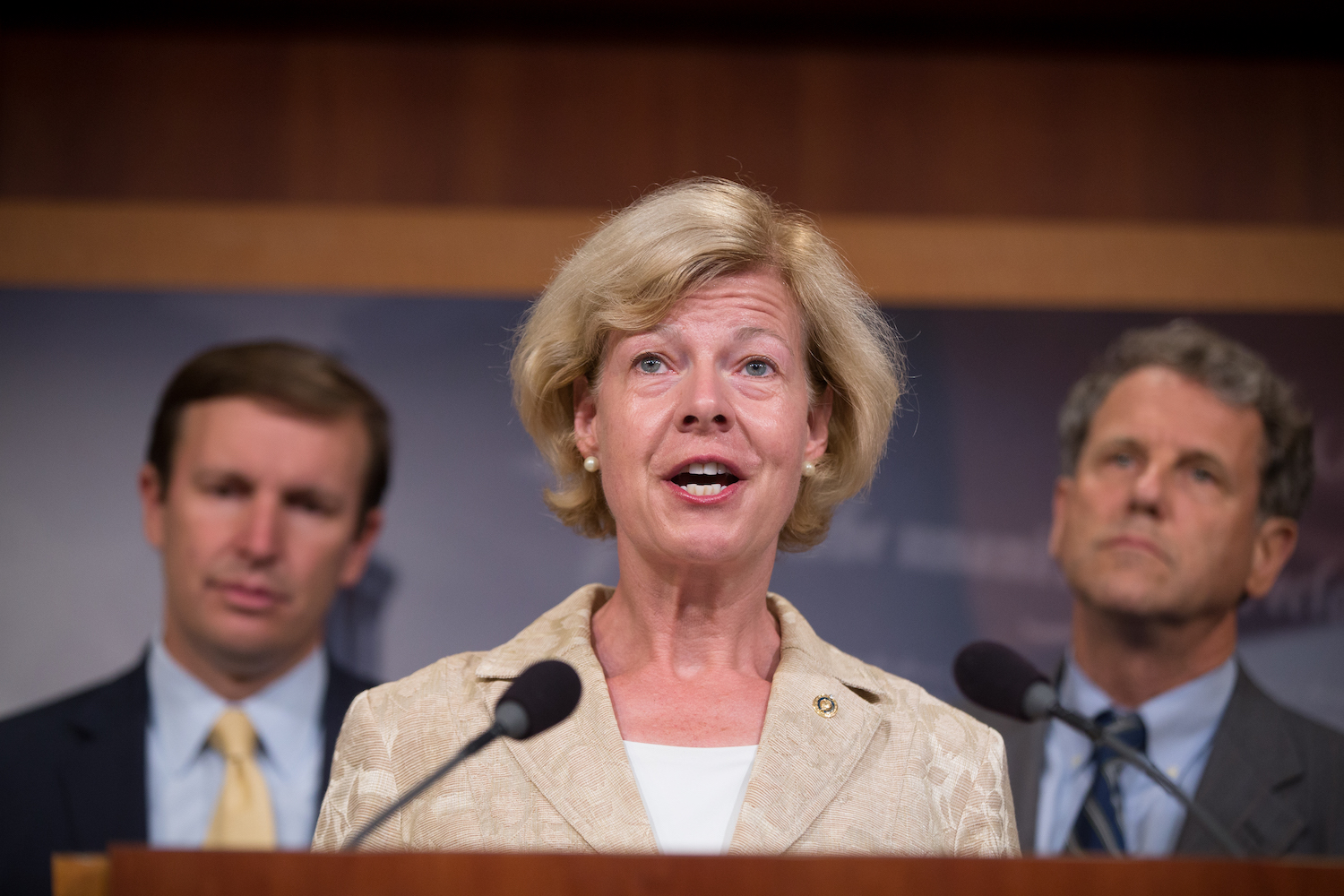 After red realignment, Wisconsin GOP aim at Sen. Tammy Baldwin