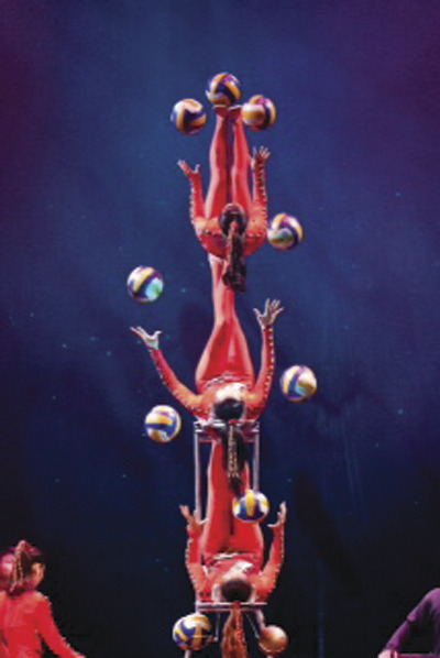 Strathmore hosts a golden night of acrobatics