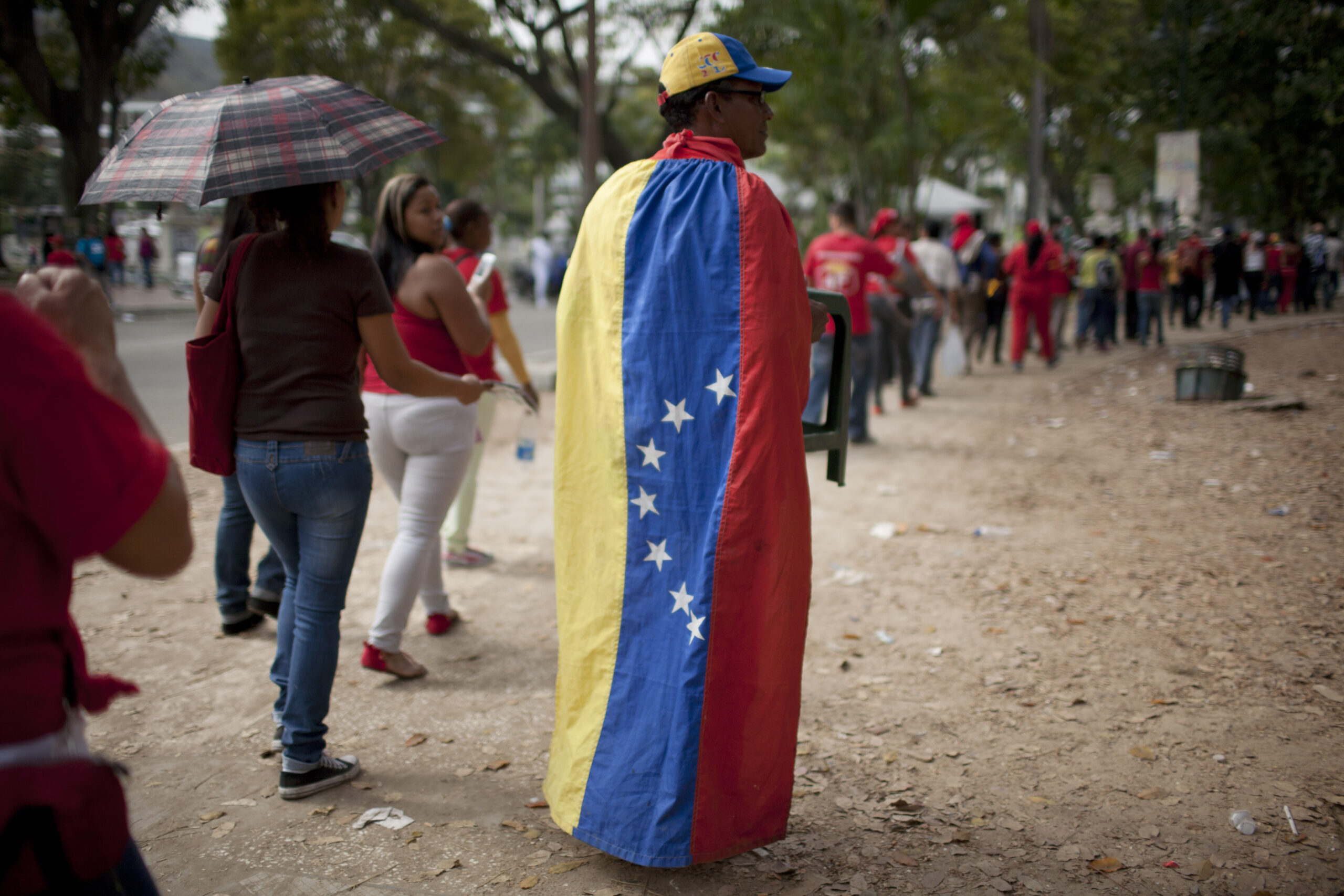 Source: Venezuelan opposition leader to run