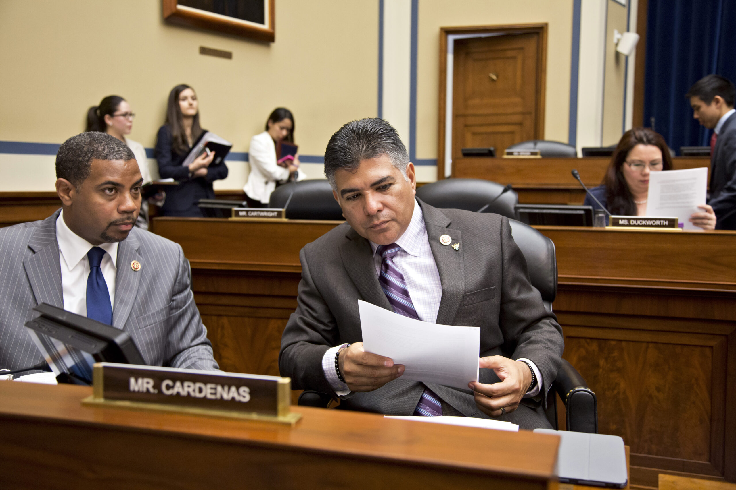 Lawmakers race against time for Obamacare fix