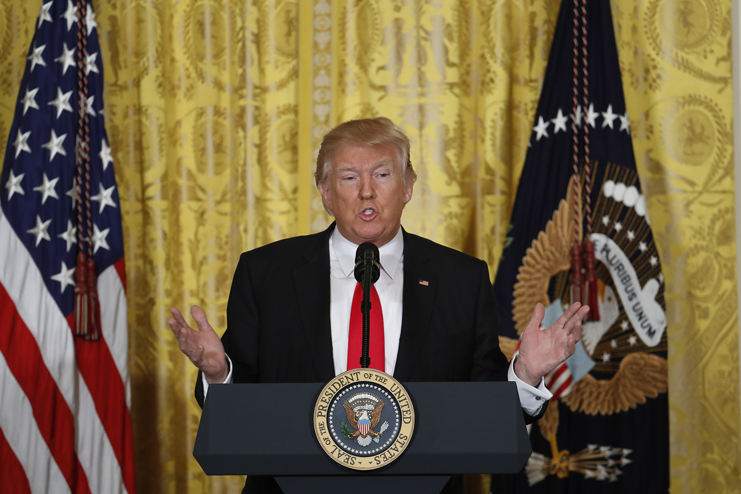 Reports: Mike Dubke to be named White House communications director