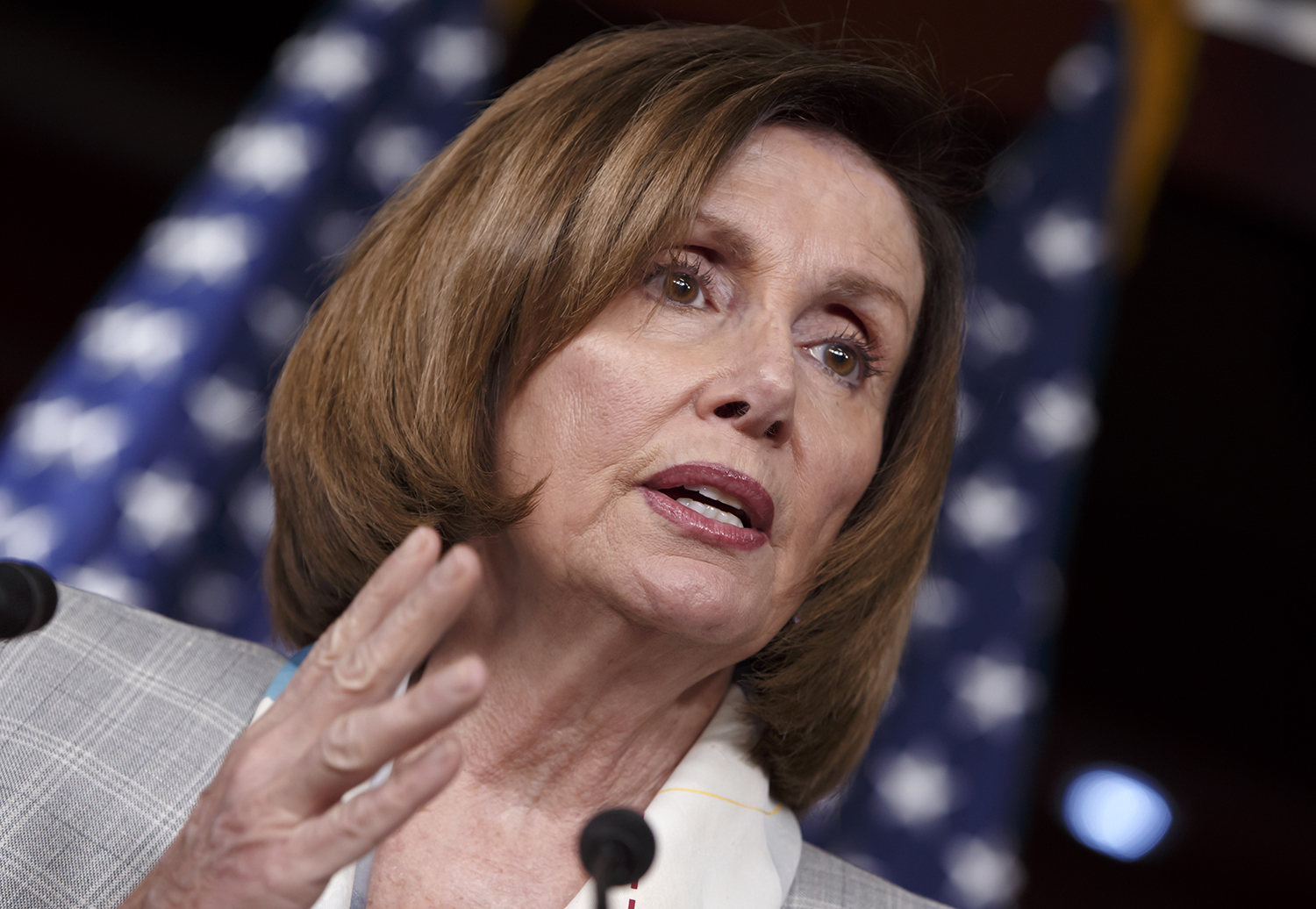 Pelosi: Clinton never endangered national security