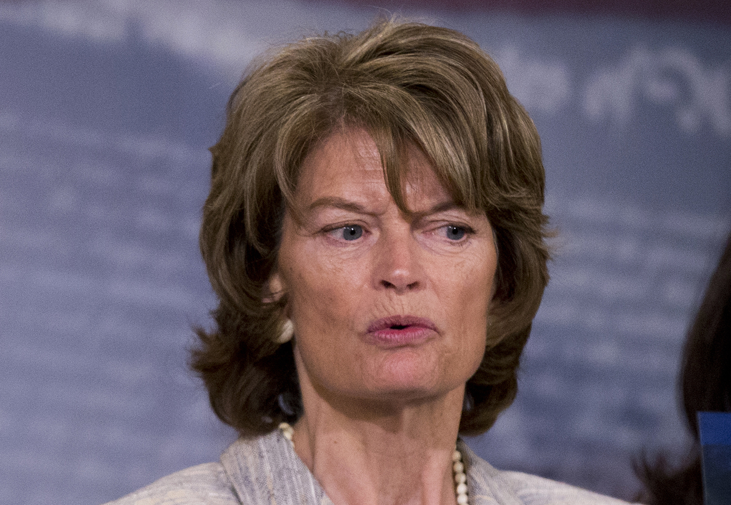 Murkowski asks for help in pressuring lawmakers to finish energy bill
