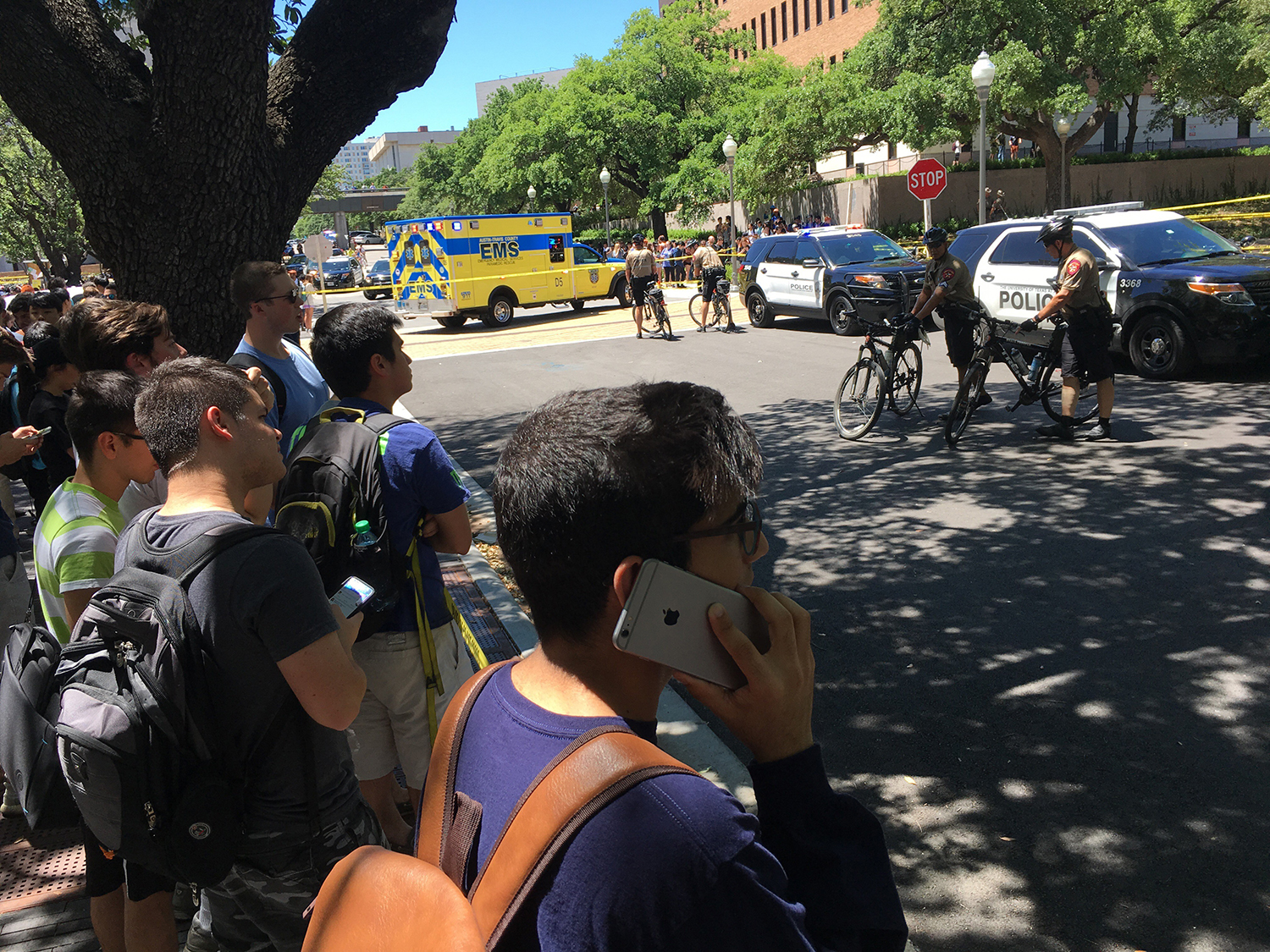 1 dead, 3 injured in stabbings at University of Texas