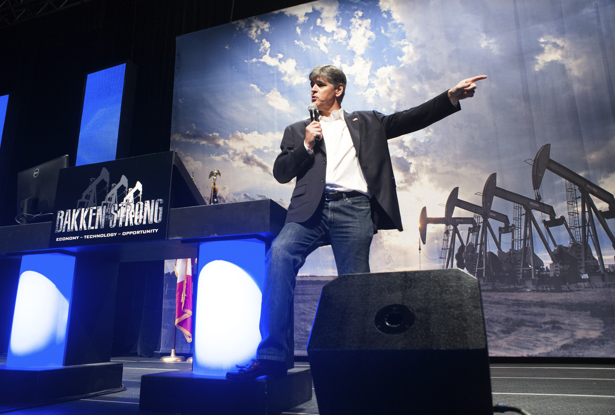 Former Bundy ally Sean Hannity blasts Oregon action