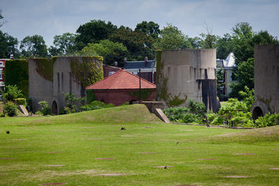 The decommissioned McMillan sand filtration plant in northeast D.C. (Photo: Graeme Jennings/Examiner)