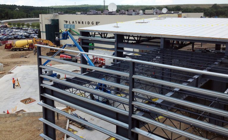 Penn National moving ahead with $225m slot parlor