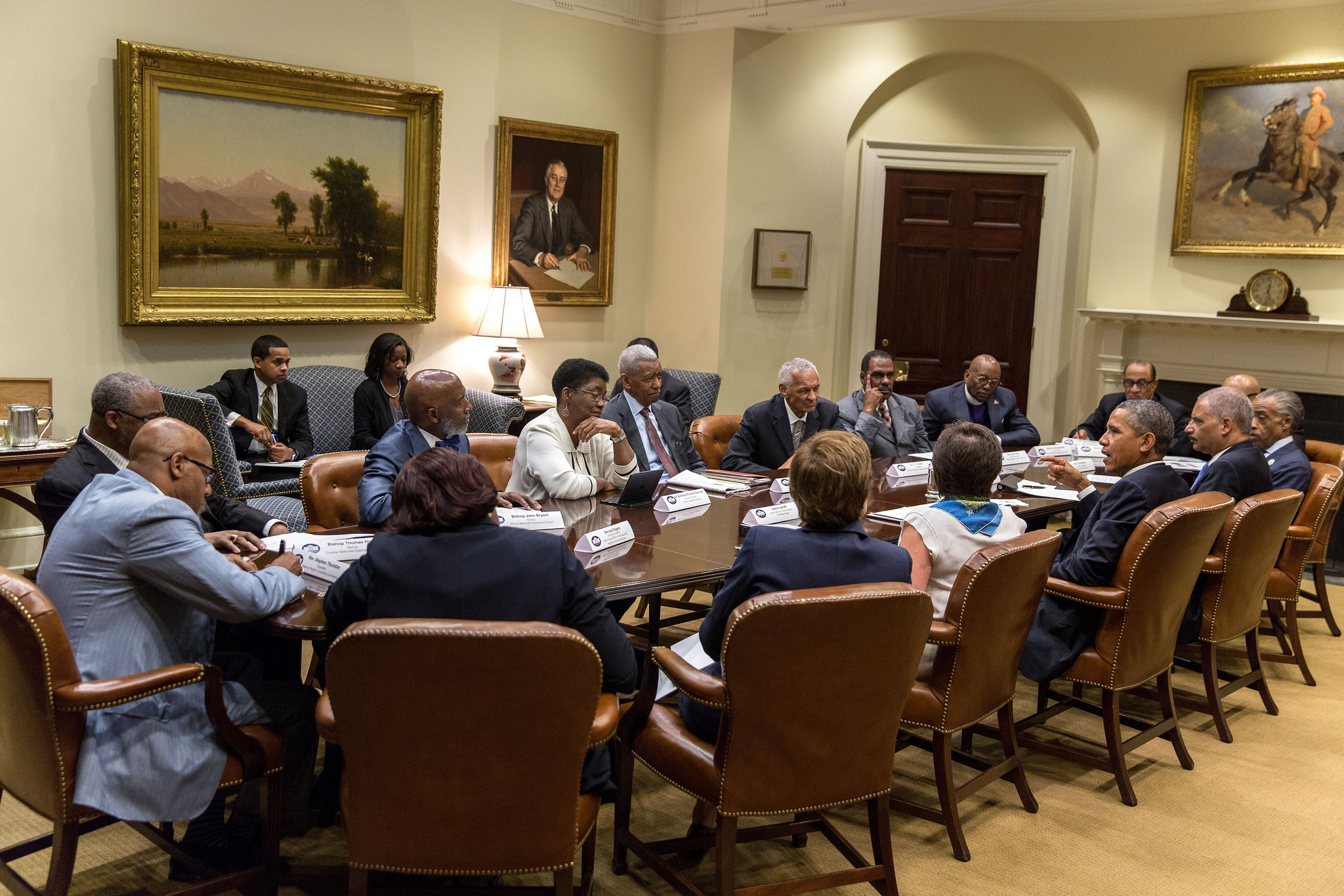 Obama meets with MSNBC’s Al Sharpton, black pastors about Obamacare enrollment