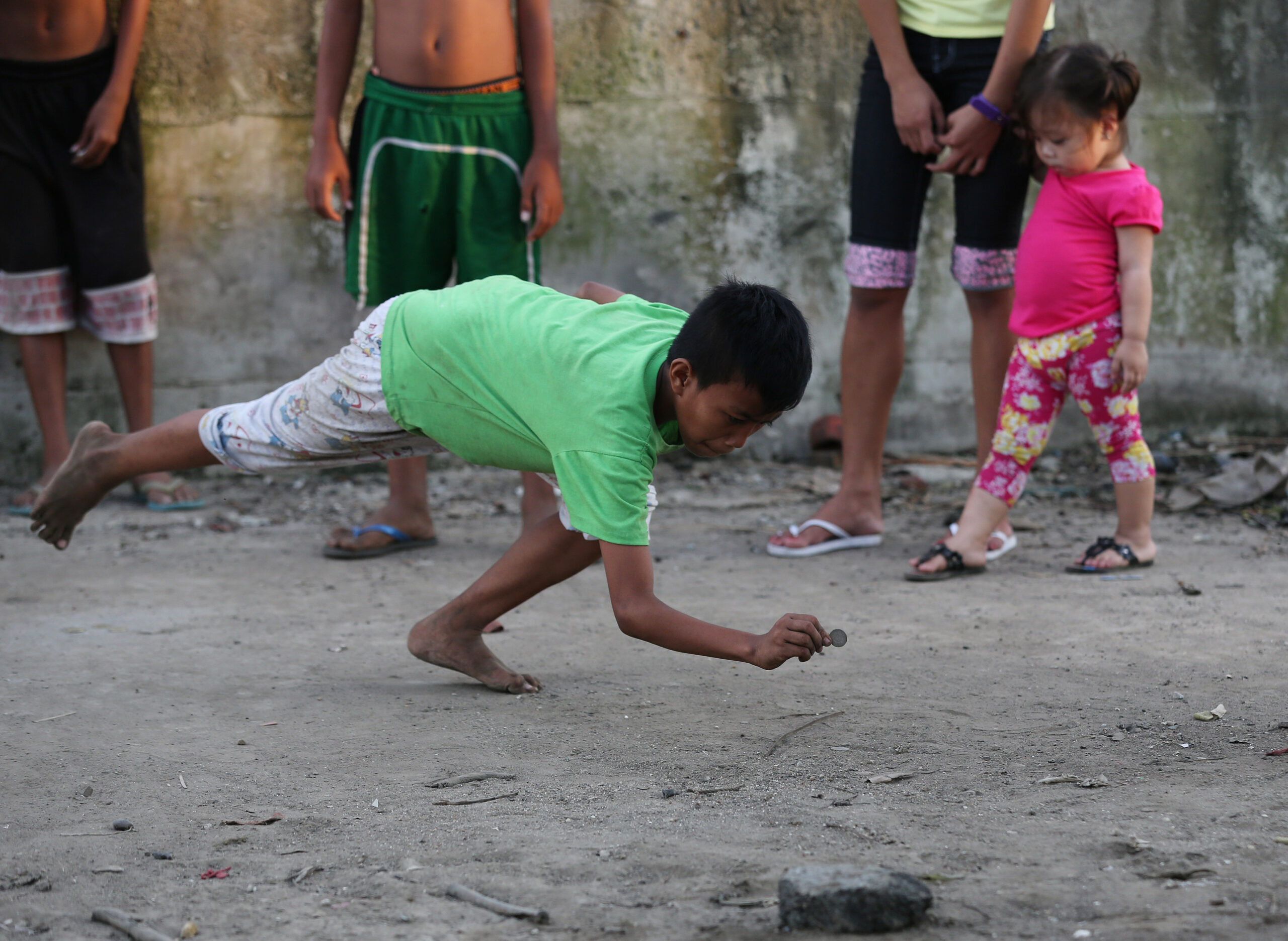 Image of Asia: Playing games in the Philippines