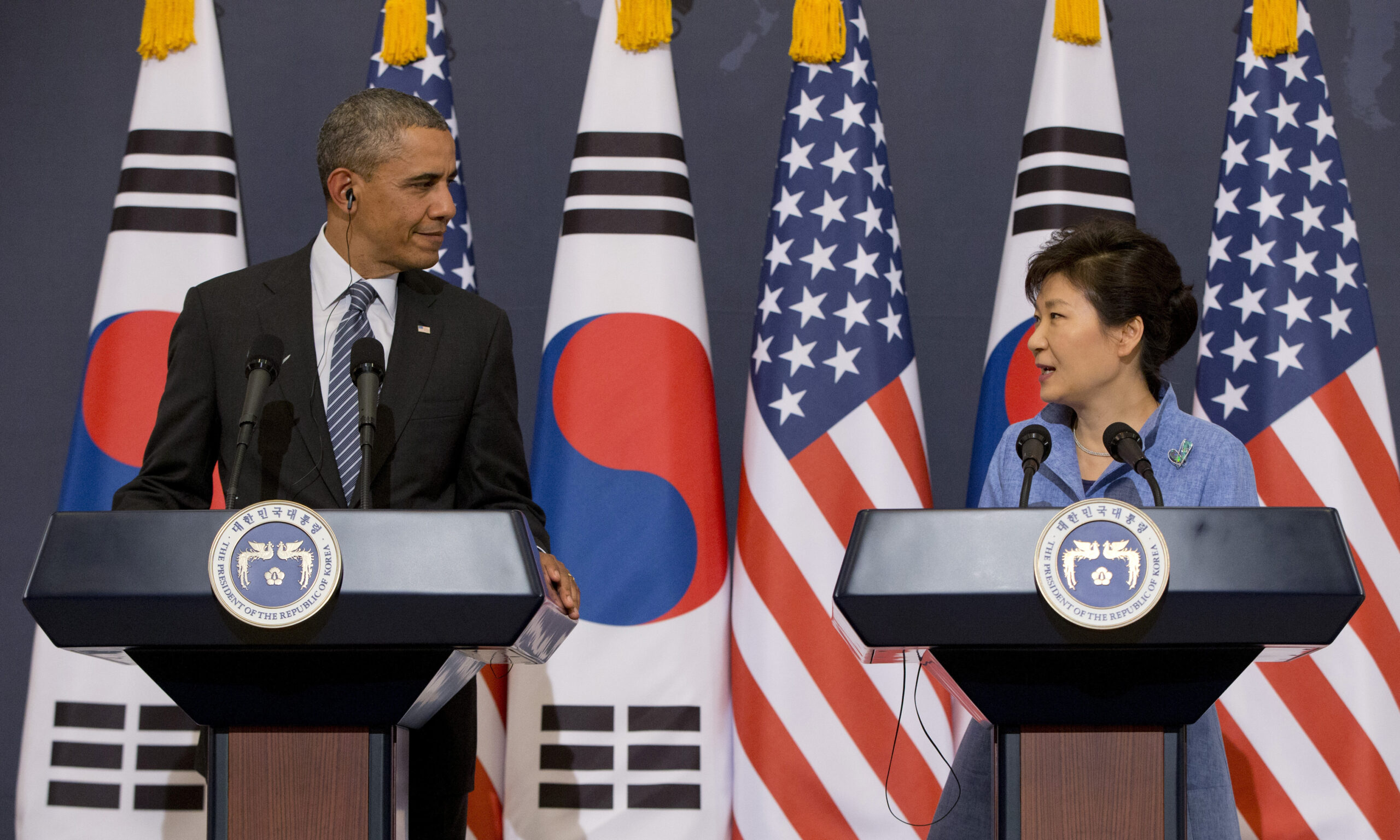 Poll: Americans want to pull back from the world stage