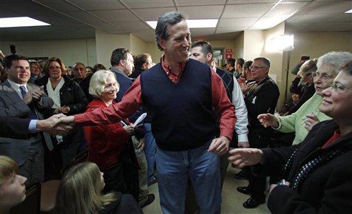 The real reason Santorum is wearing sweater vests