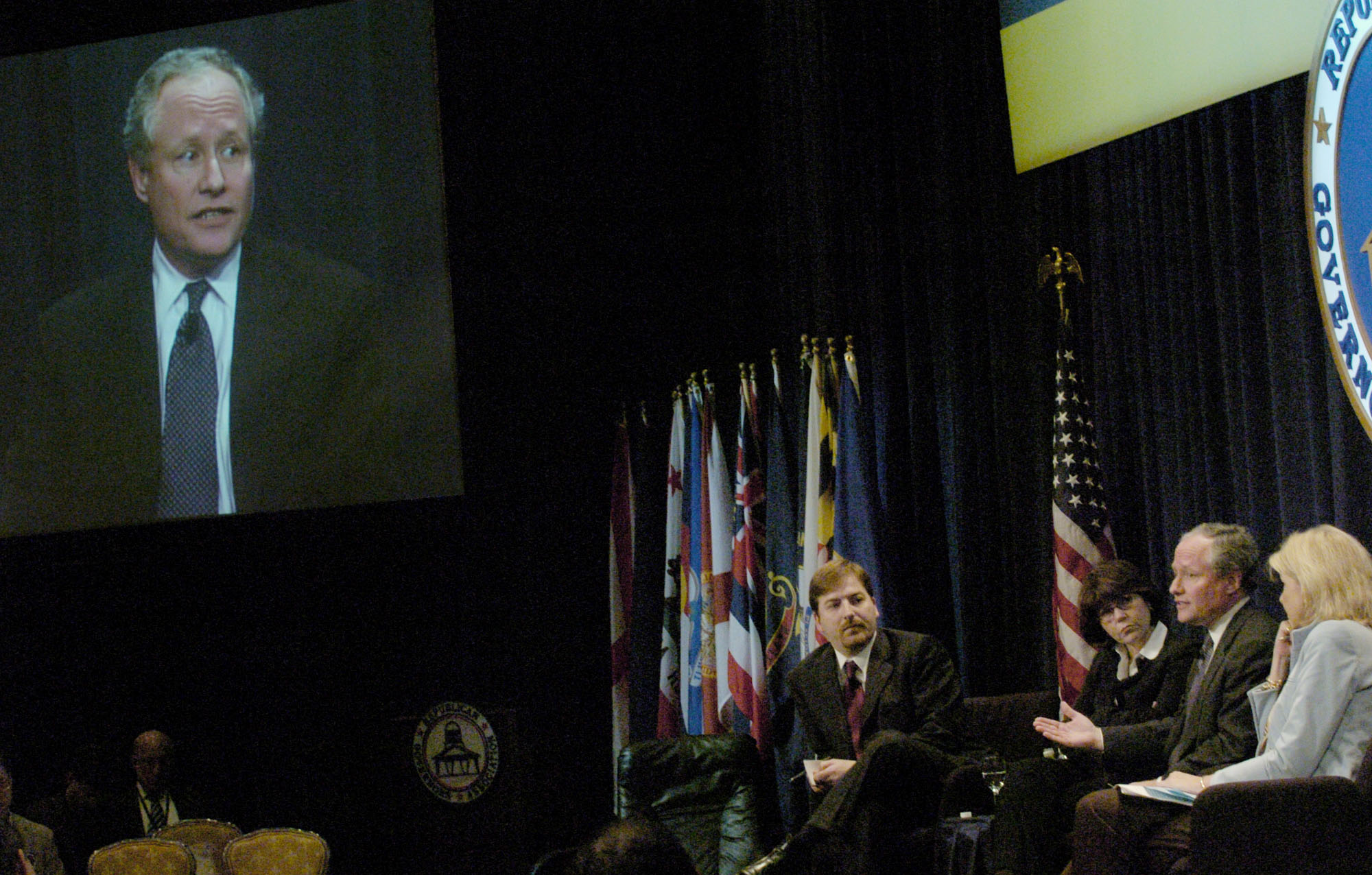 Kristol: Independent candidate will challenge Trump and Clinton