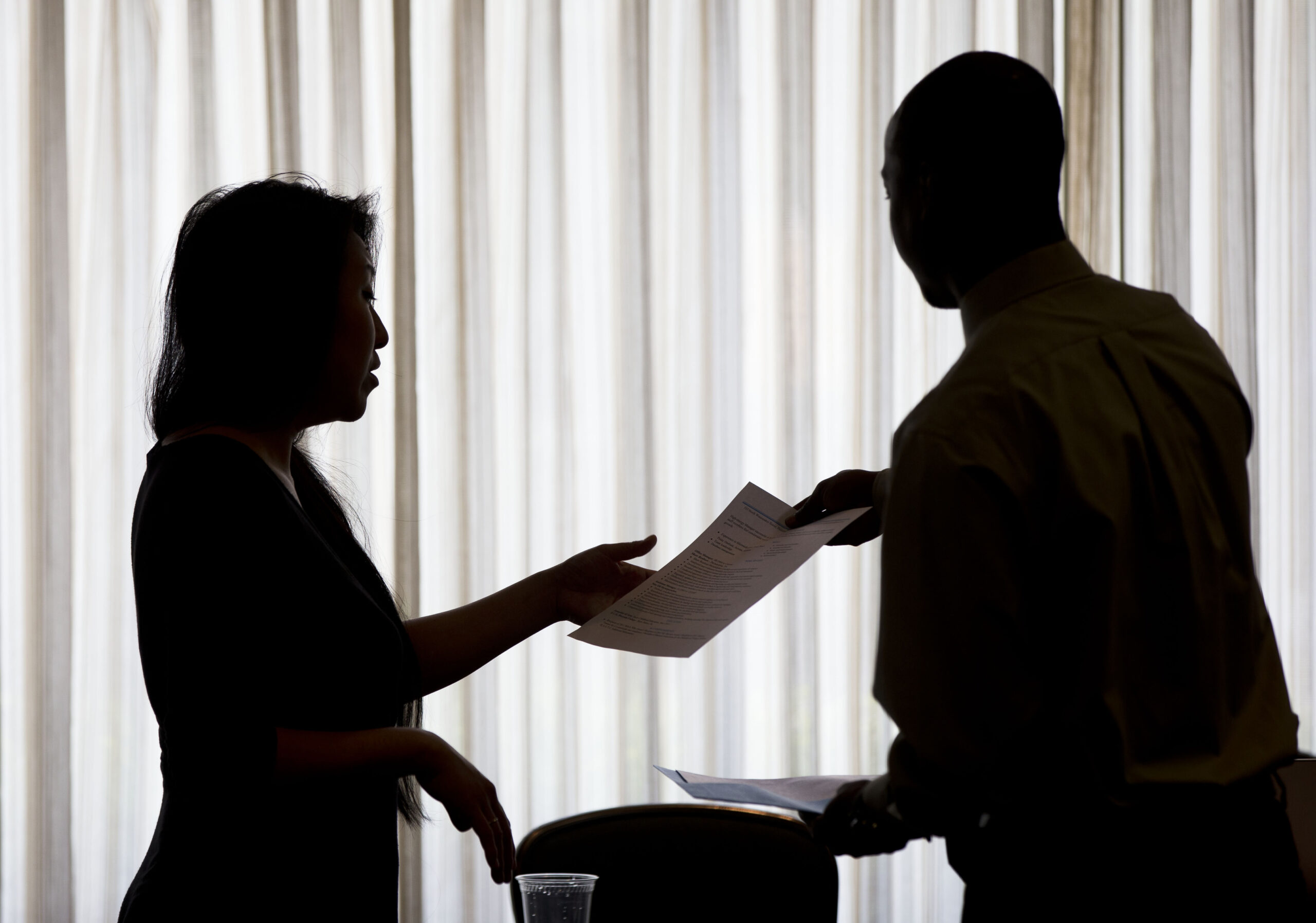 Jobless claims rise to 278,000, remain low throughout February