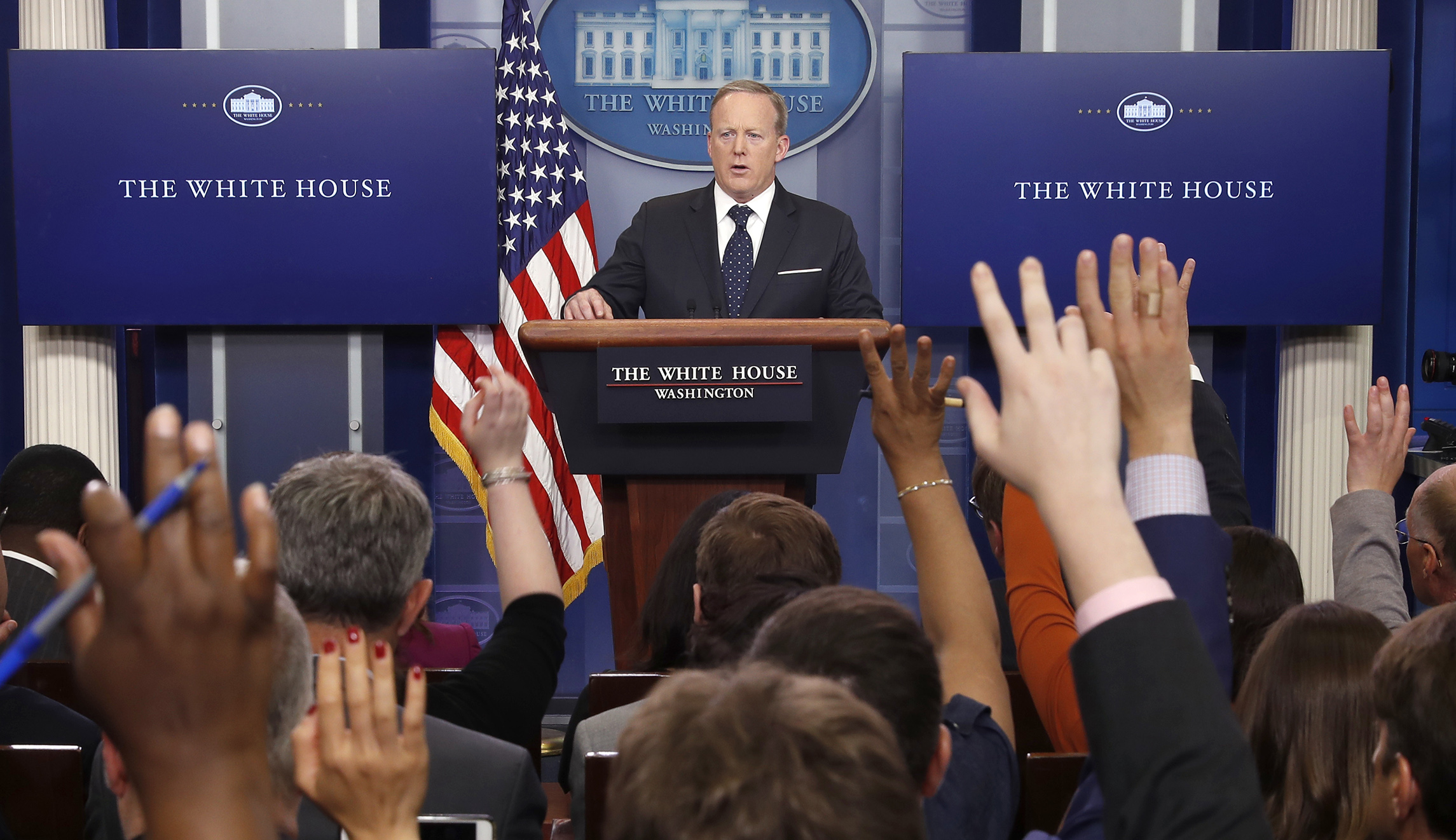 White House reporters ‘not satisfied’ with off-camera briefings