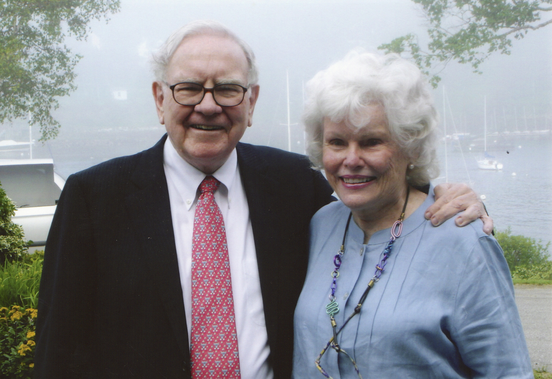 Buffett’s older sister works one-on-one to help
