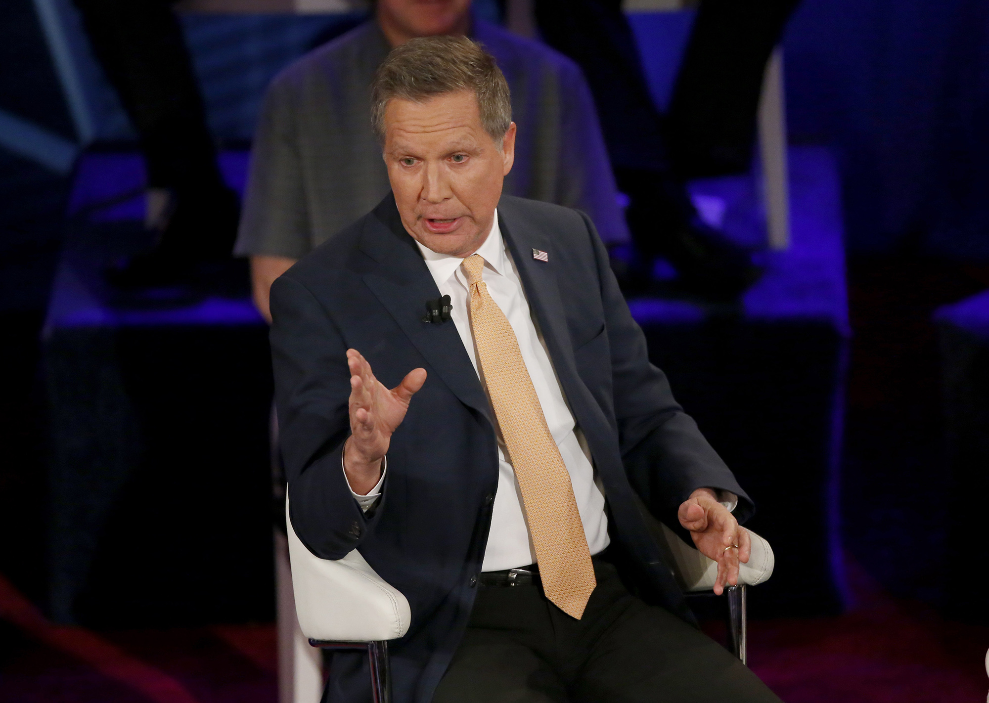 Kasich rails against Trump’s ‘stream of consciousness’ campaign