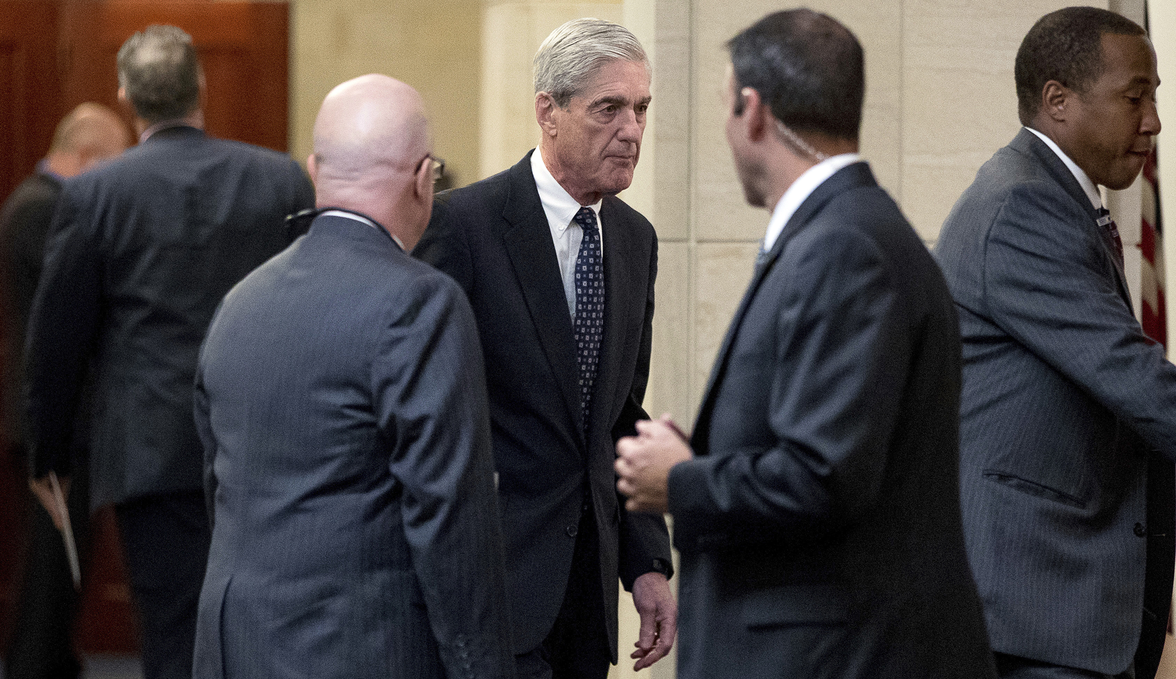 Senators from both parties race to protect Robert Mueller from being fired