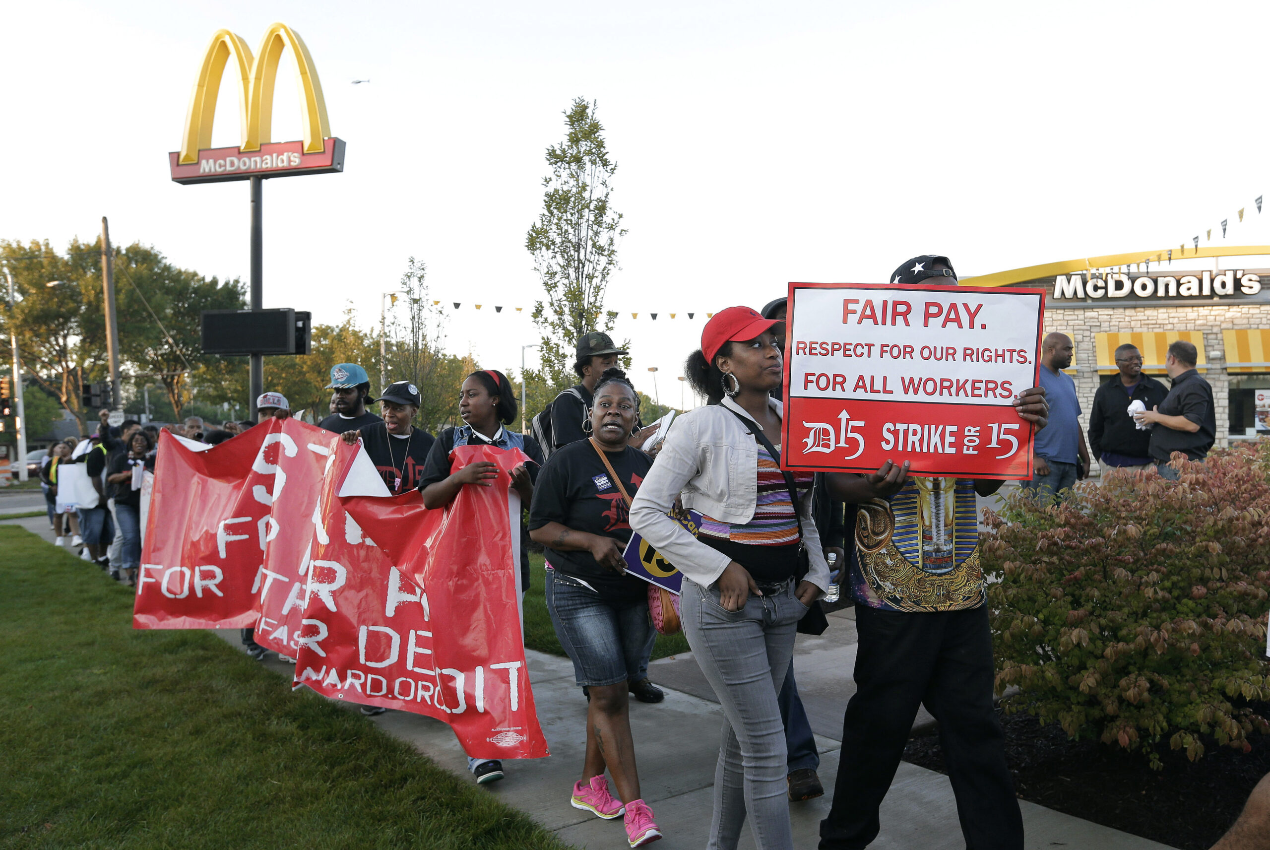 Study: Restaurant job growth slows after minimum wage hike