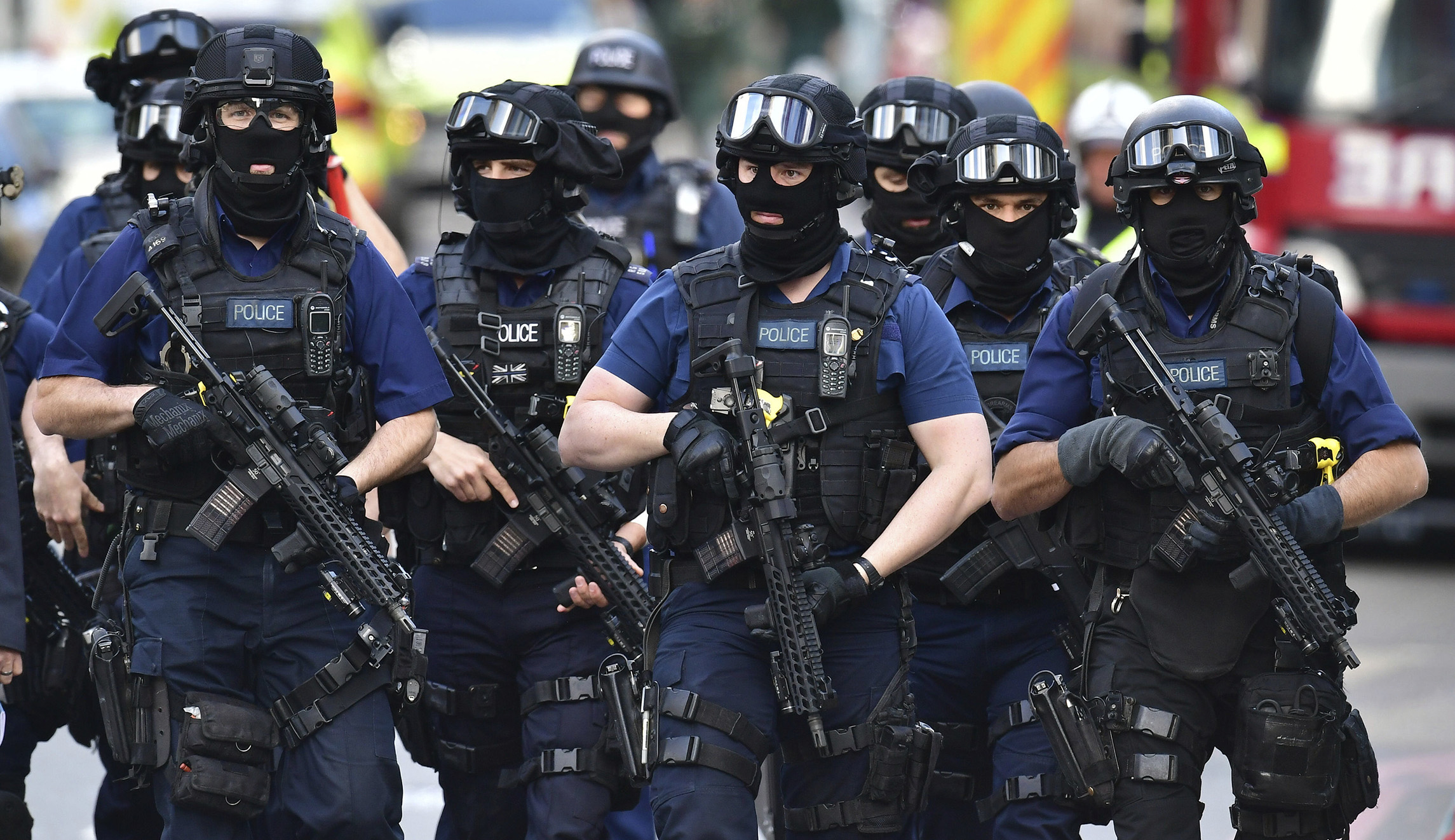 London police arrest 12 connected to terror attacks