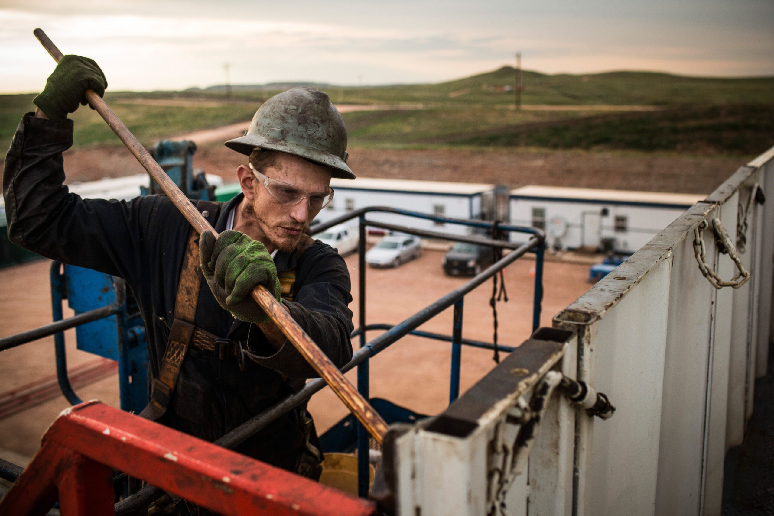 Dream of U.S. energy independence slams against costs of shale